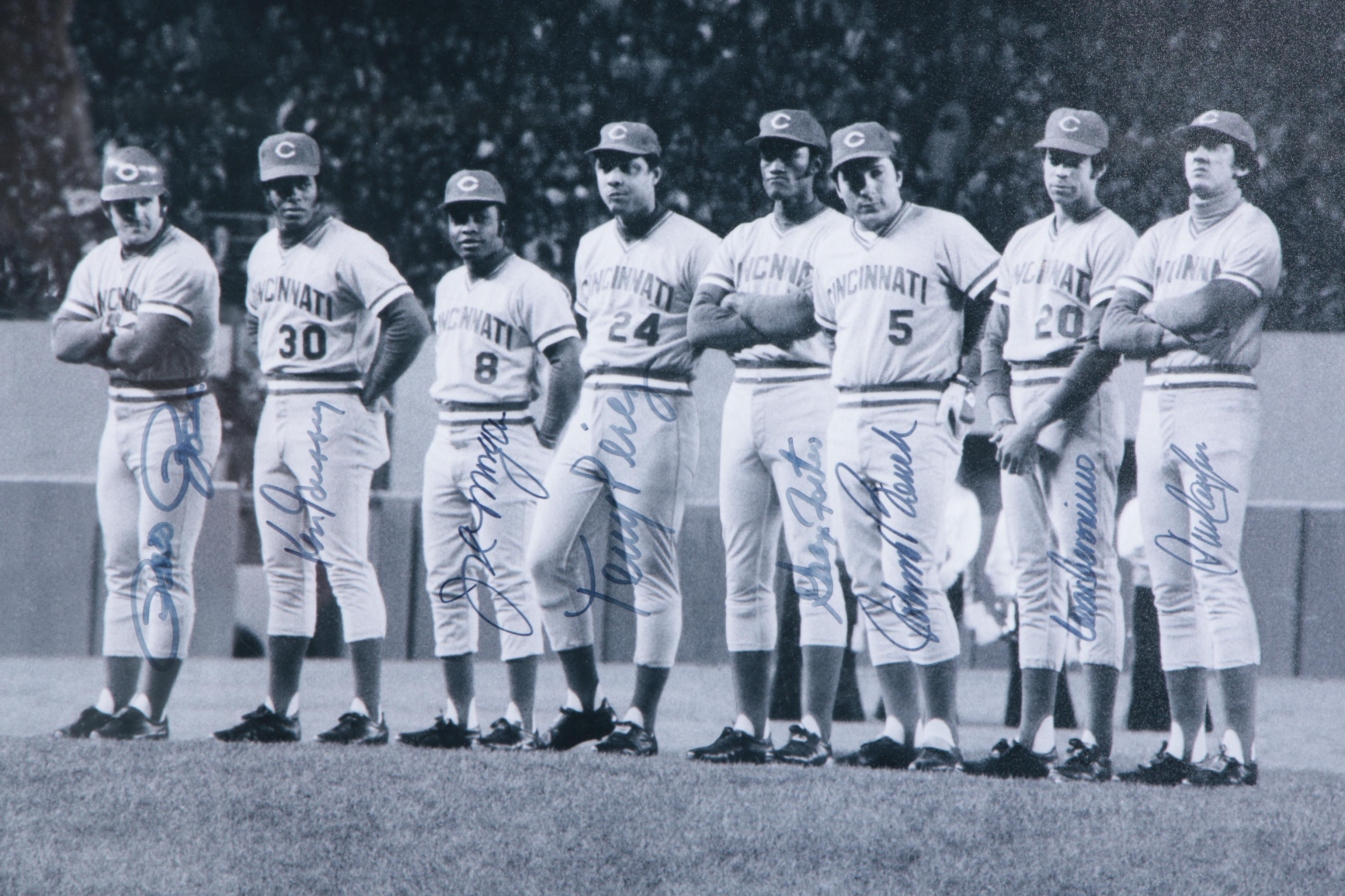 Autographed Fuji Crystal Photograph of the Cincinnati Reds "The Great Eight"