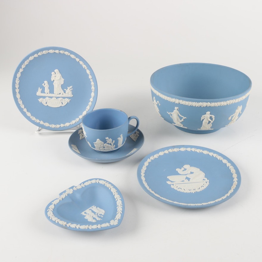 Wedgwood Cream-on-Lavender Jasperware