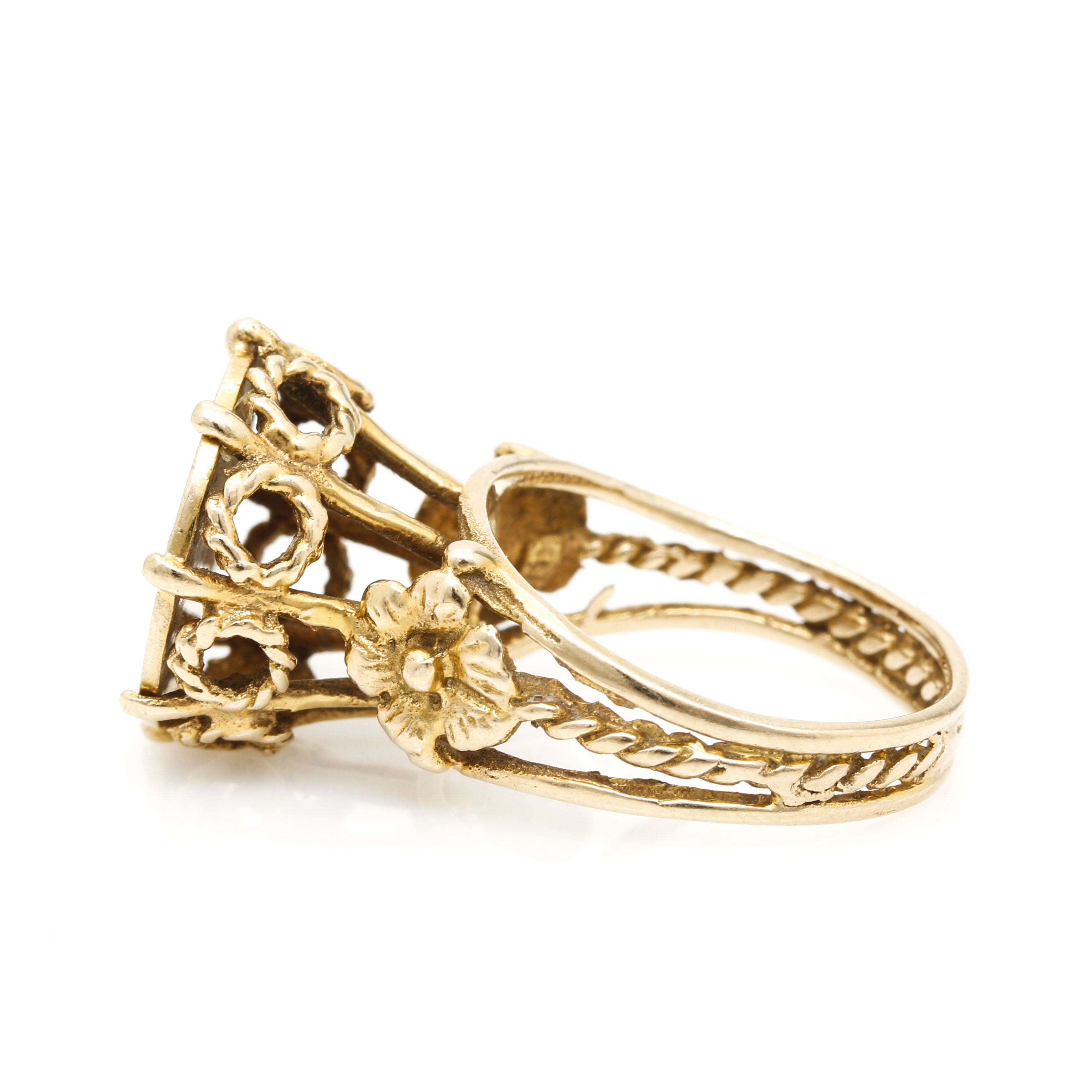 14K Yellow Gold Scorpion Signet Ring