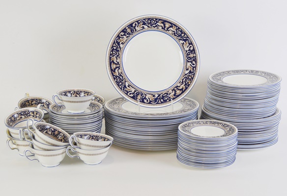 Wedgwood Bone China "Florentine Dark Blue Rim" Six Piece Setting For Seventeen