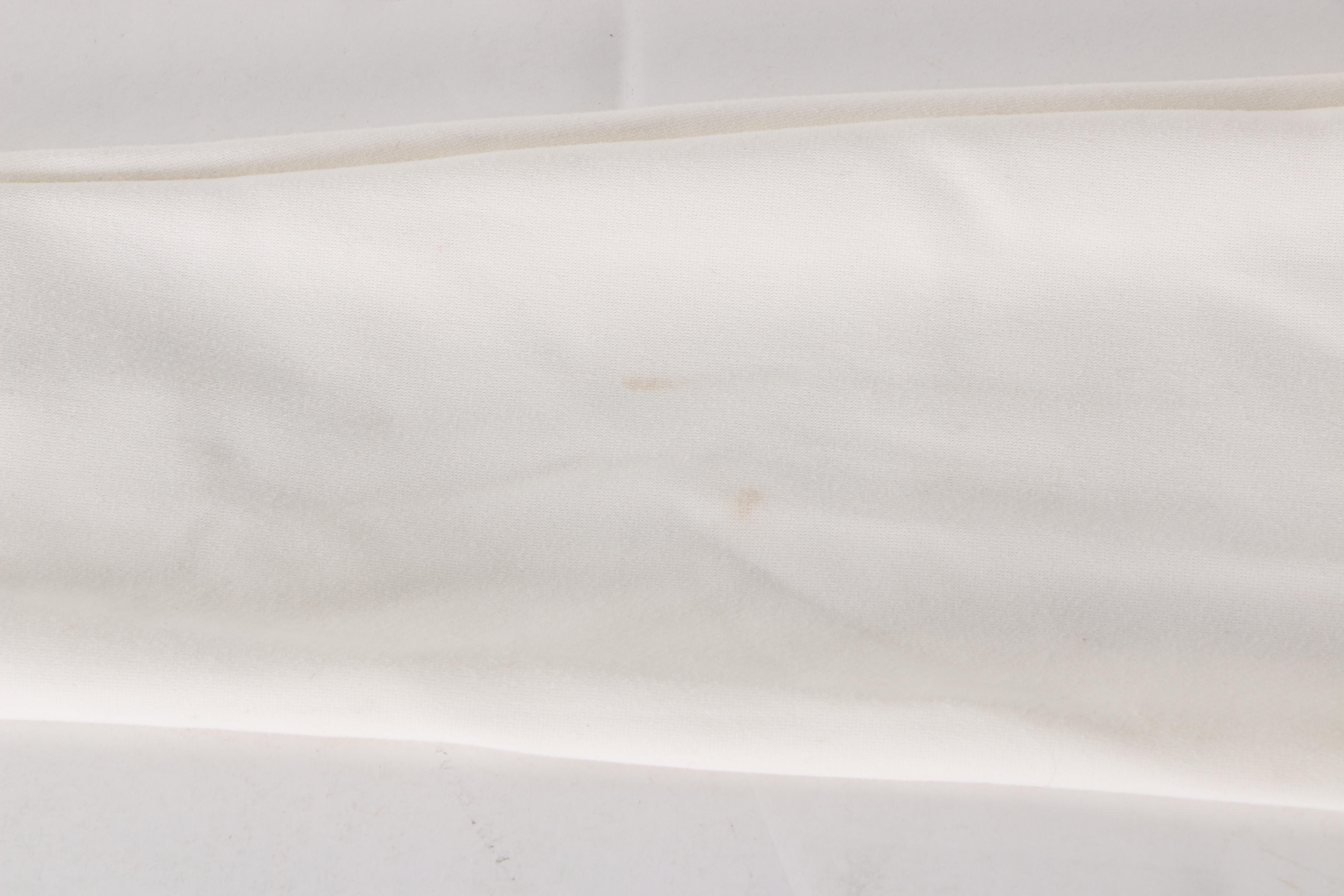 Vera Wang Tulle Wedding Dress with Veil and Gloves