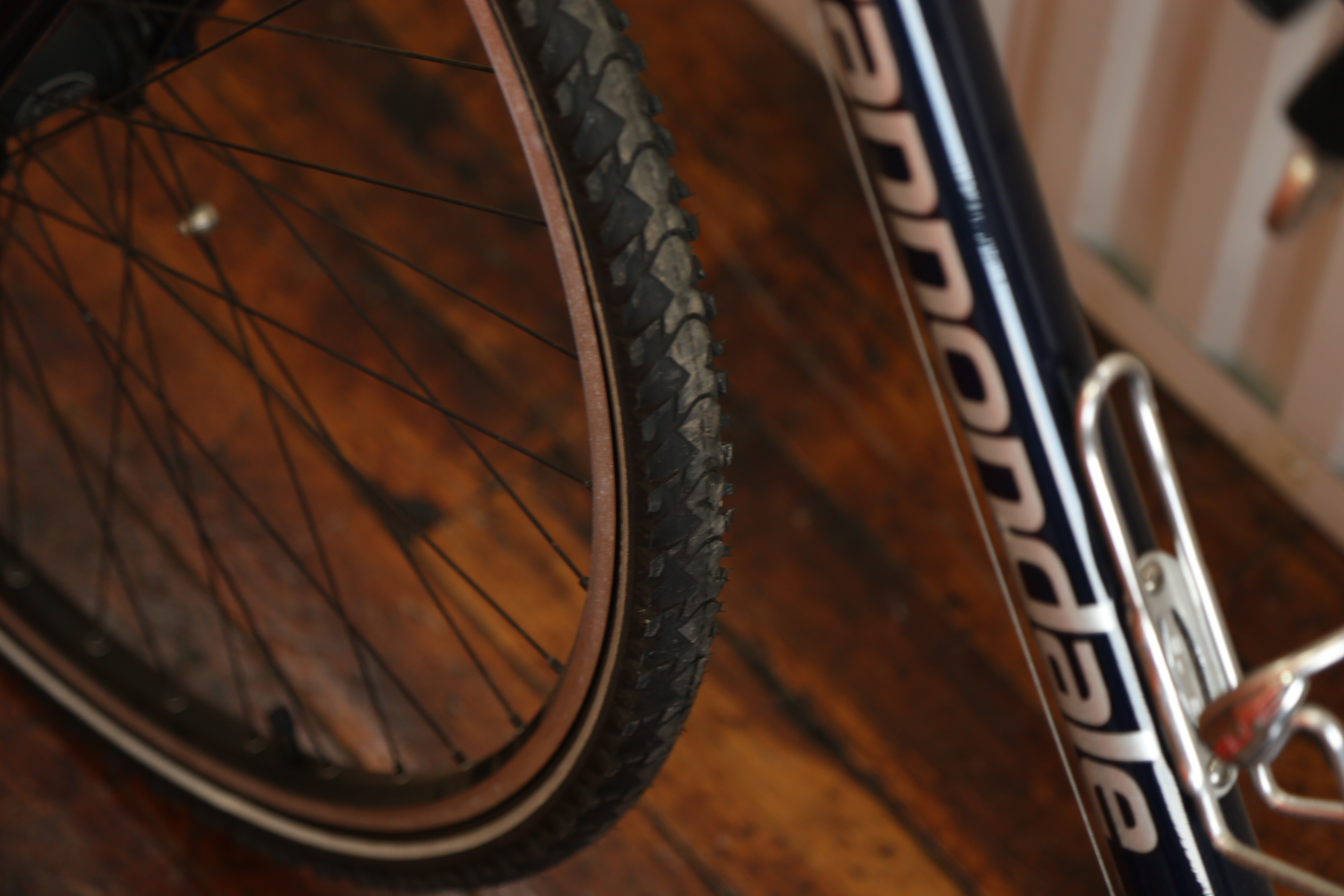 Cannondale "Silk Path 700" Trekking Bike