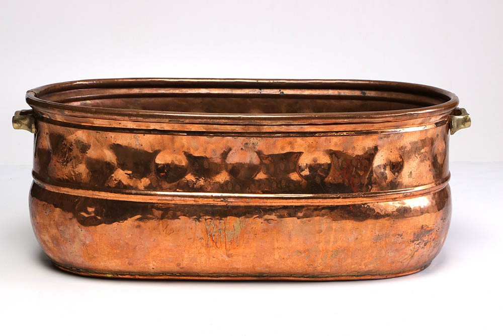 Oval Copper Tub with Handles