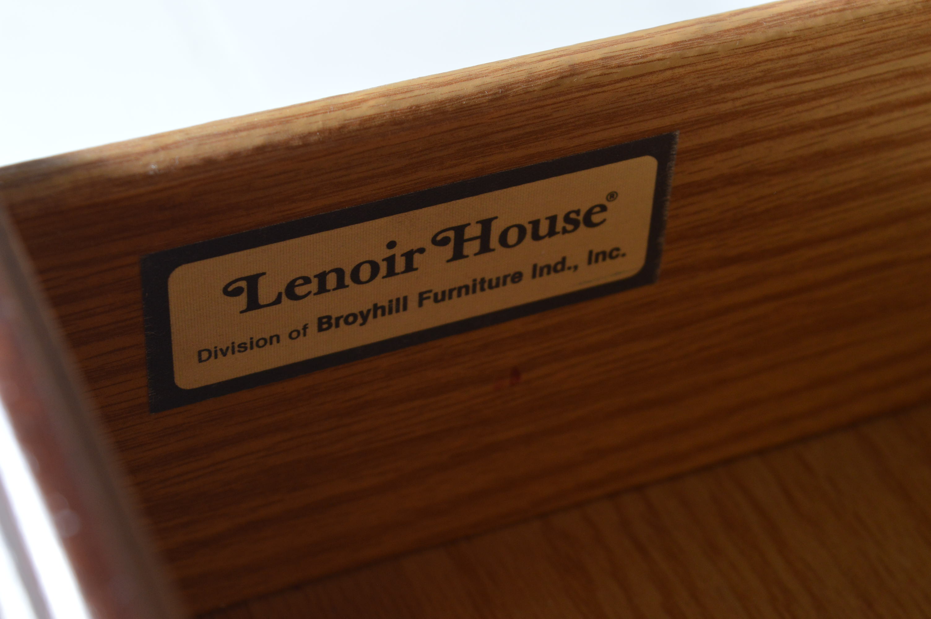 Broyhill "Lenoir House" Hutch