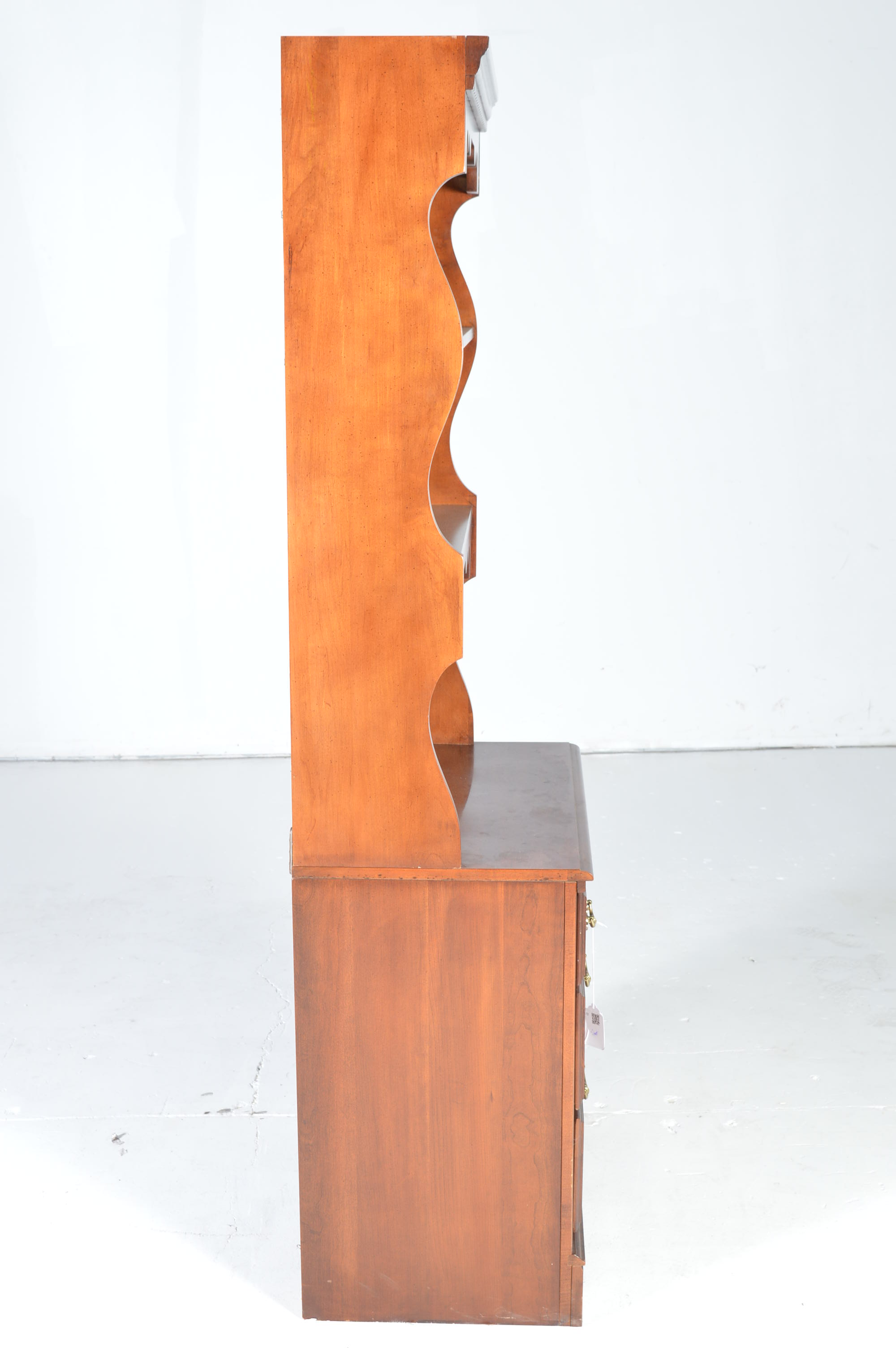 Broyhill "Lenoir House" Hutch