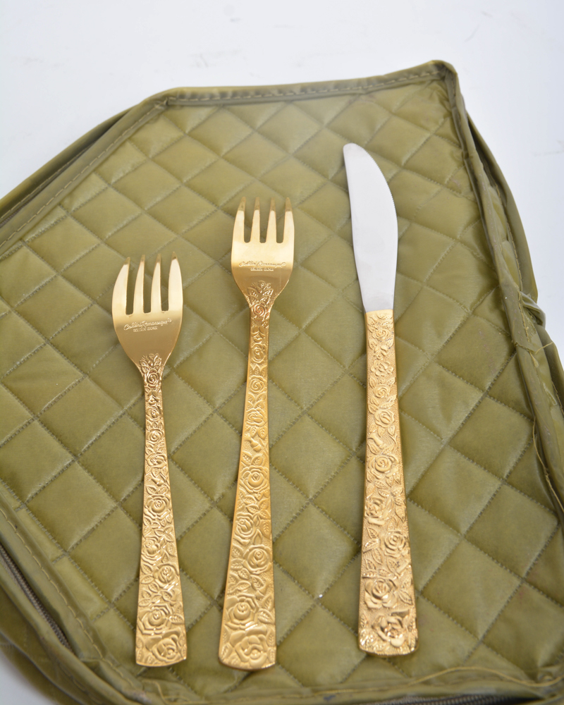 Cellini Romanesque Golden Japan Flatware