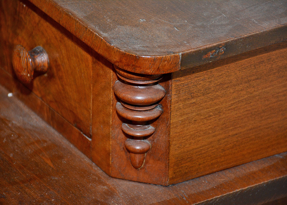 Antique Chest of Drawers
