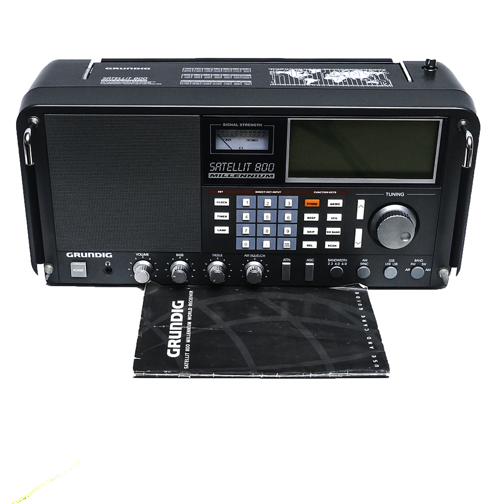 Grundig Satellit 800 Millenium Radio