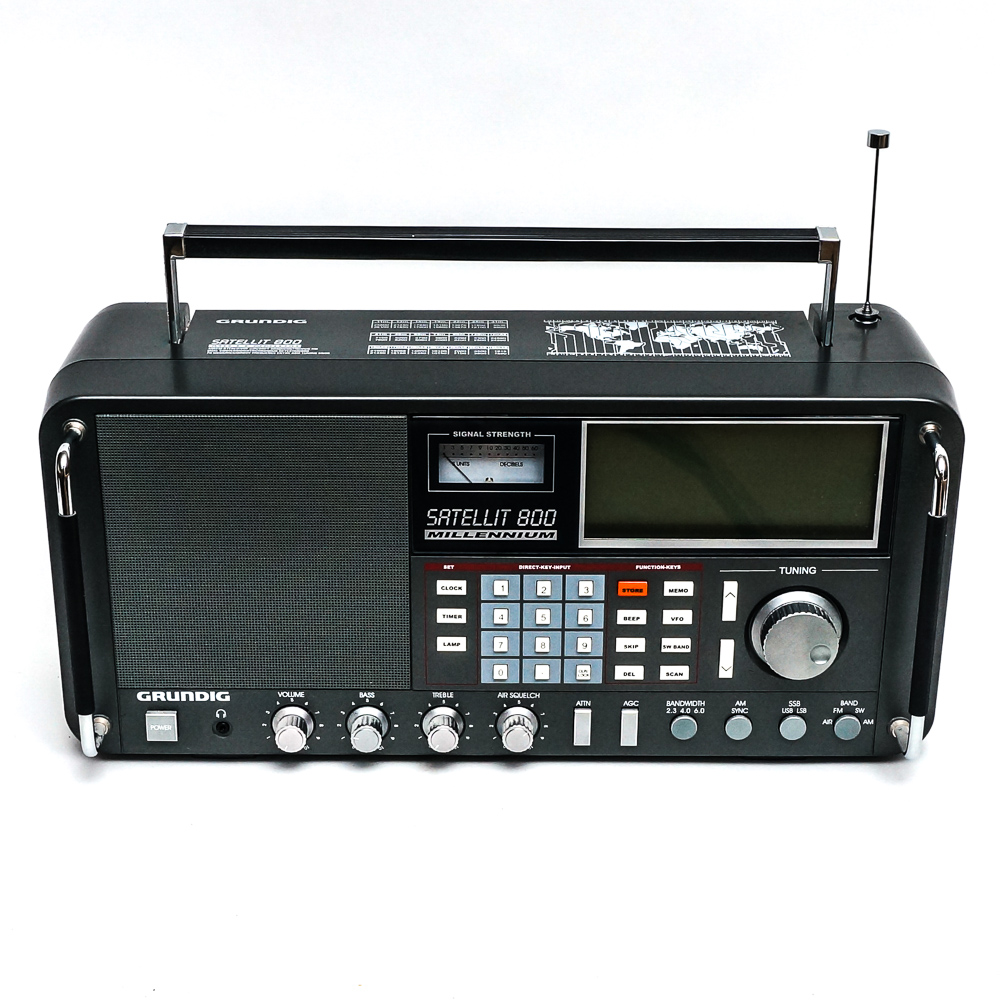 Grundig Satellit 800 Millenium Radio