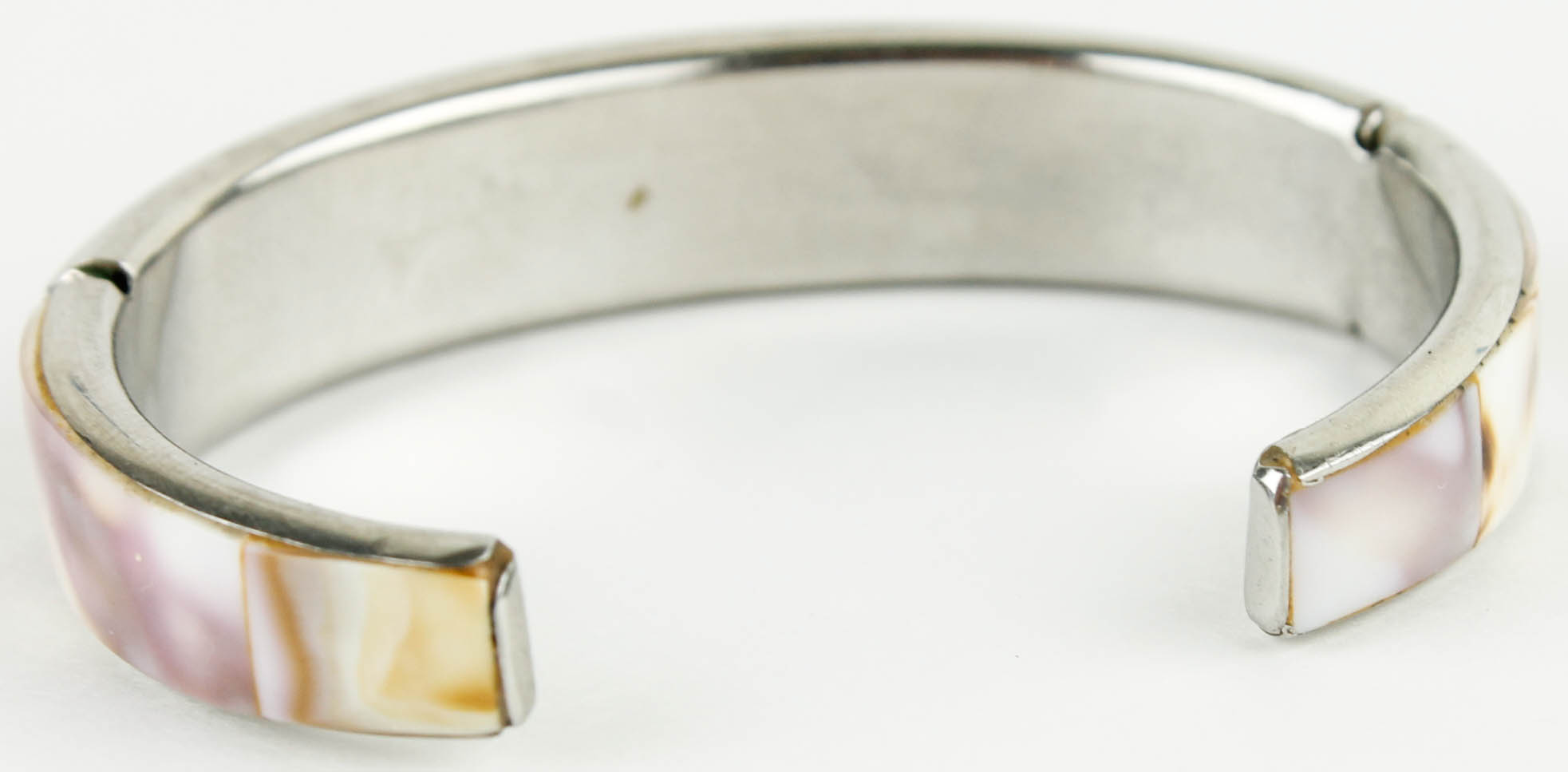 Costume Jewelry and Accessories Featuring Shells