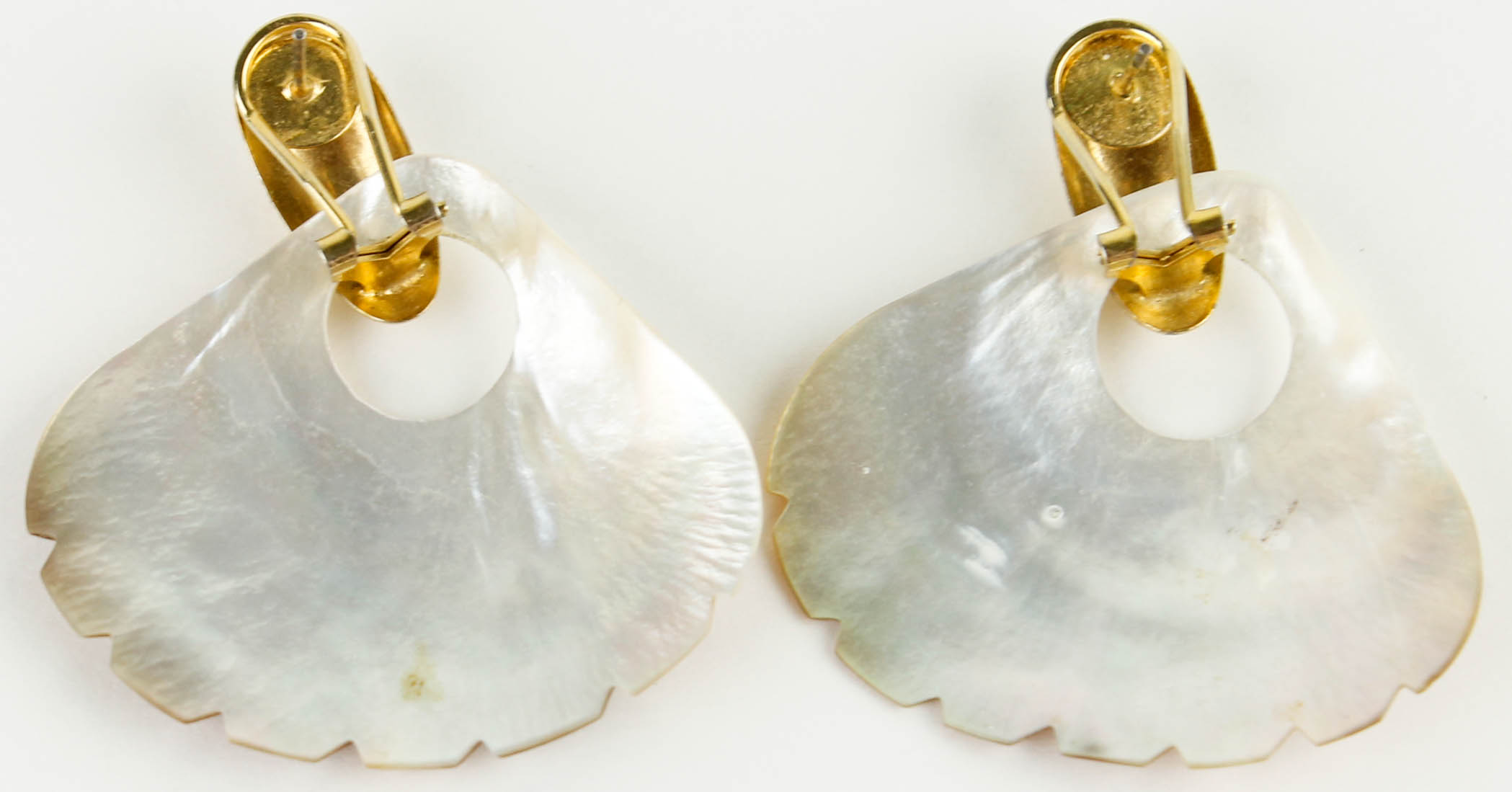Costume Jewelry and Accessories Featuring Shells