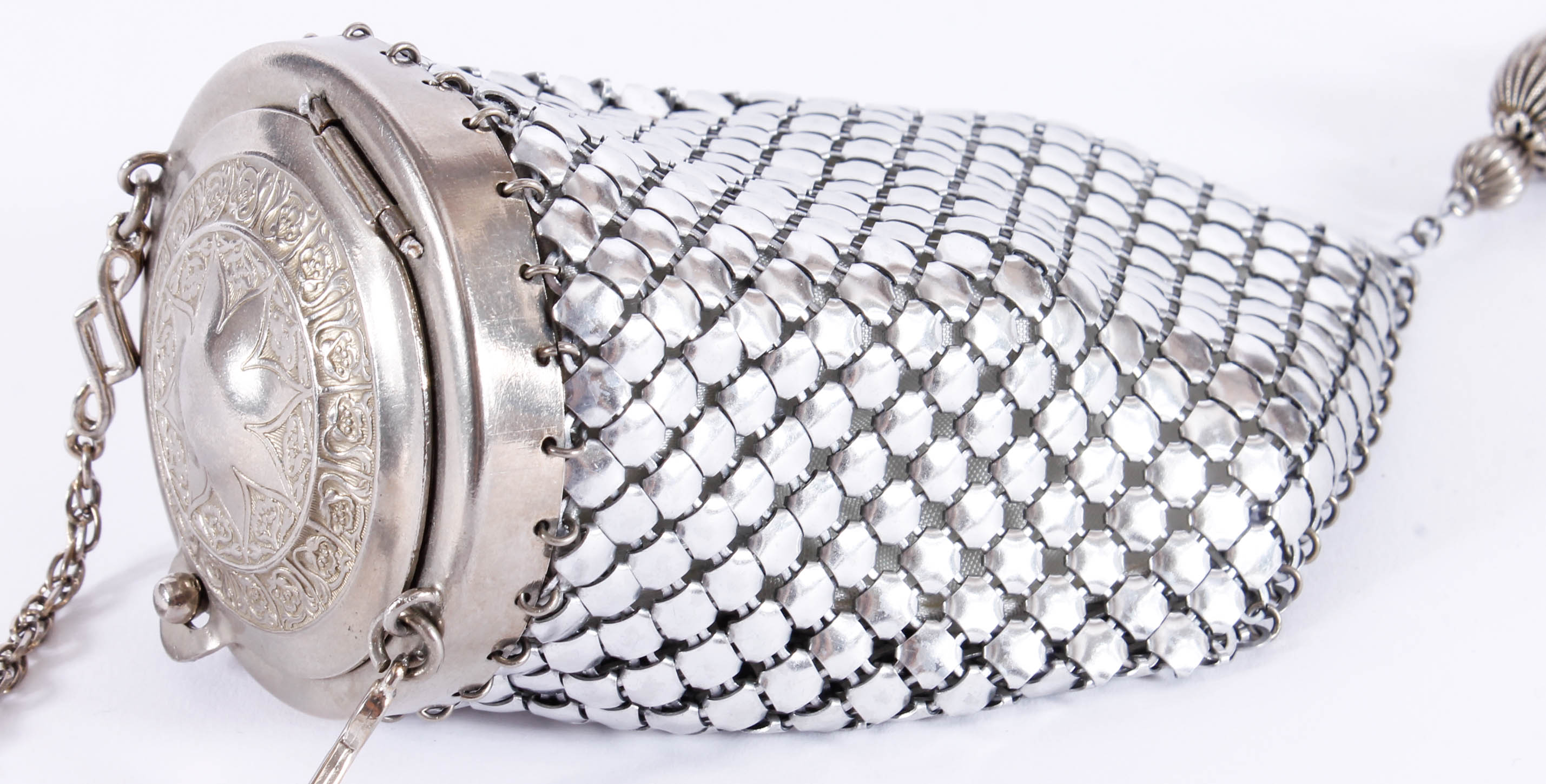 Vintage Silver Tone Metal Mesh Purse