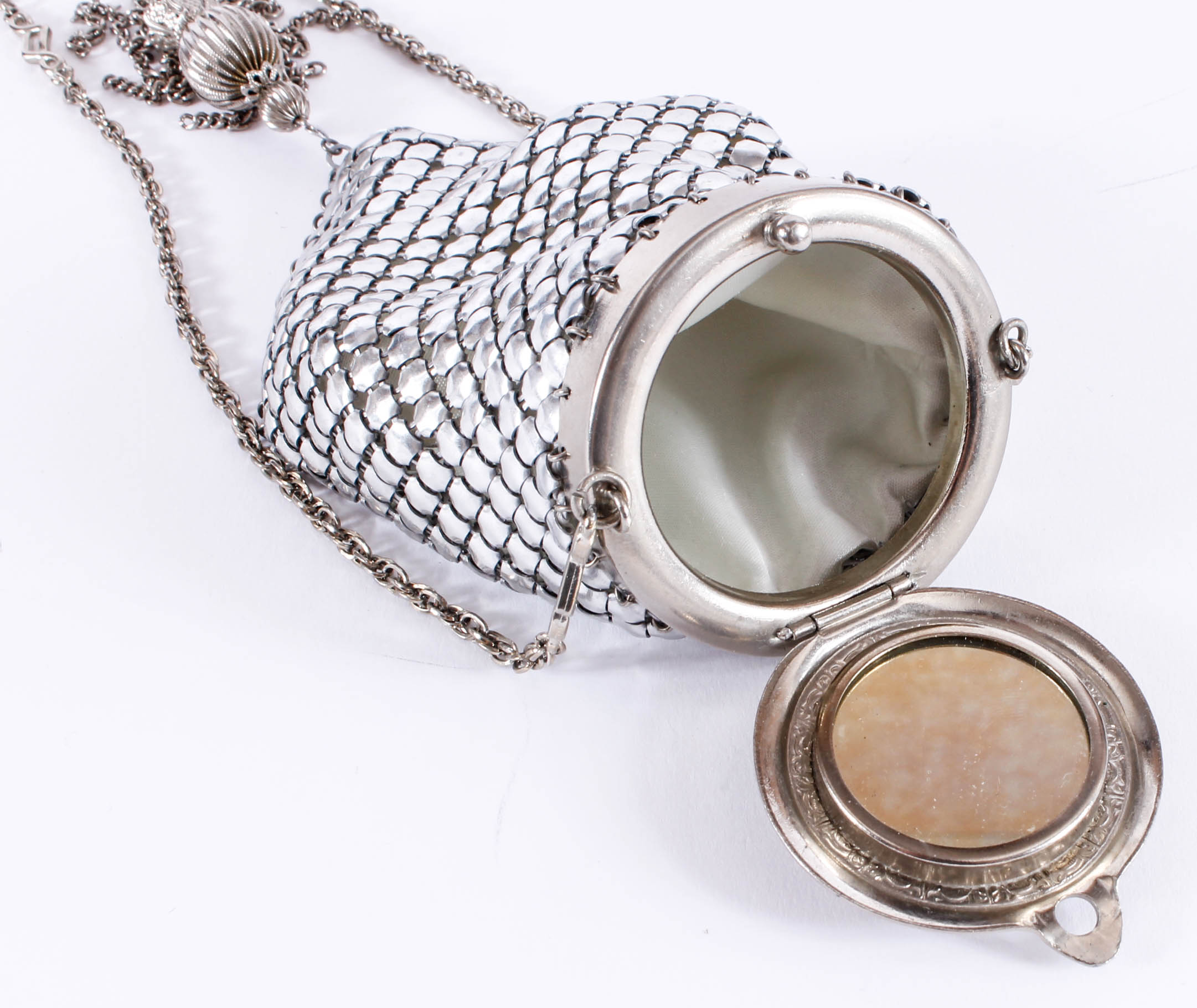 Vintage Silver Tone Metal Mesh Purse