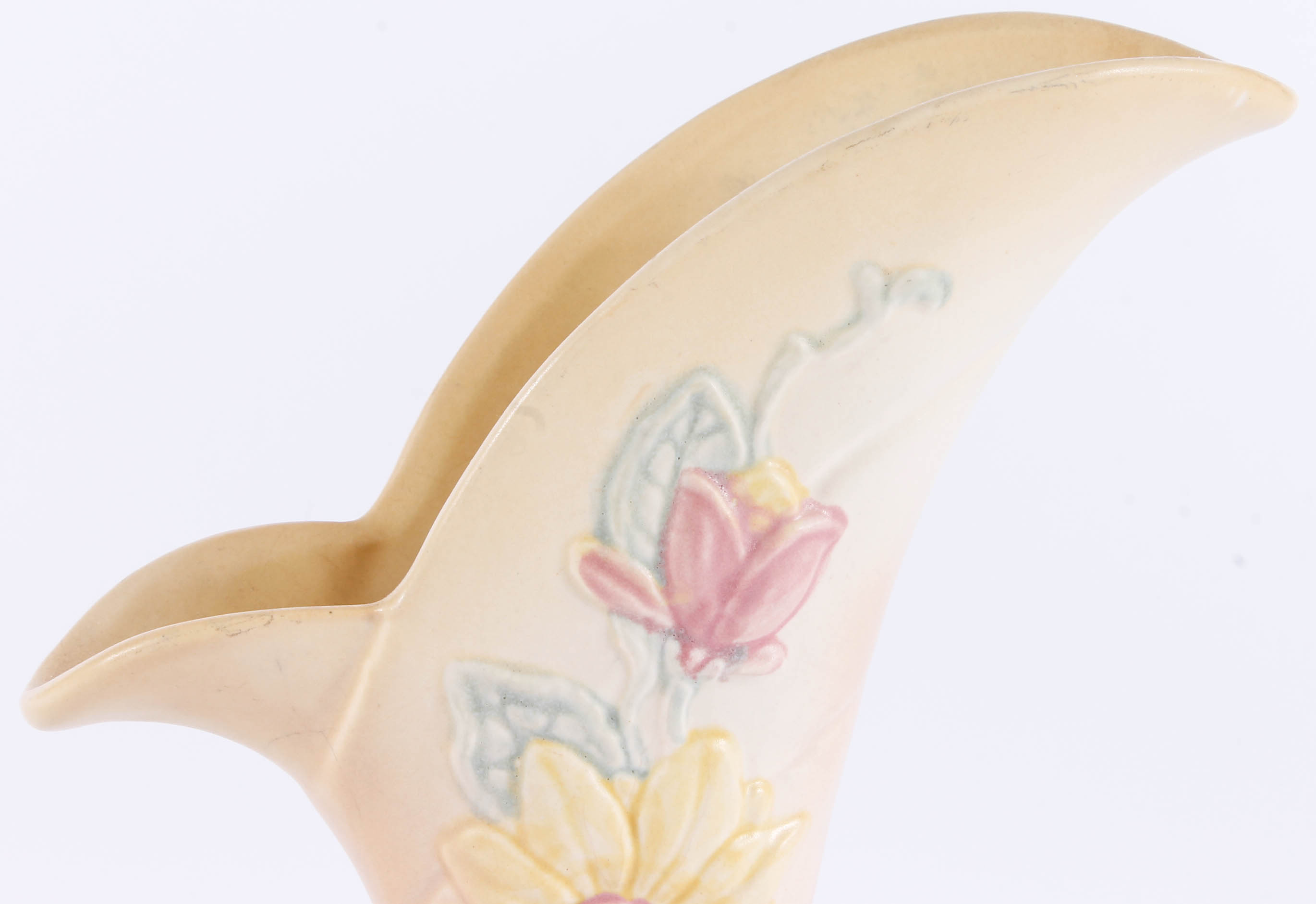 Hull Magnolia Cornucopia Vase