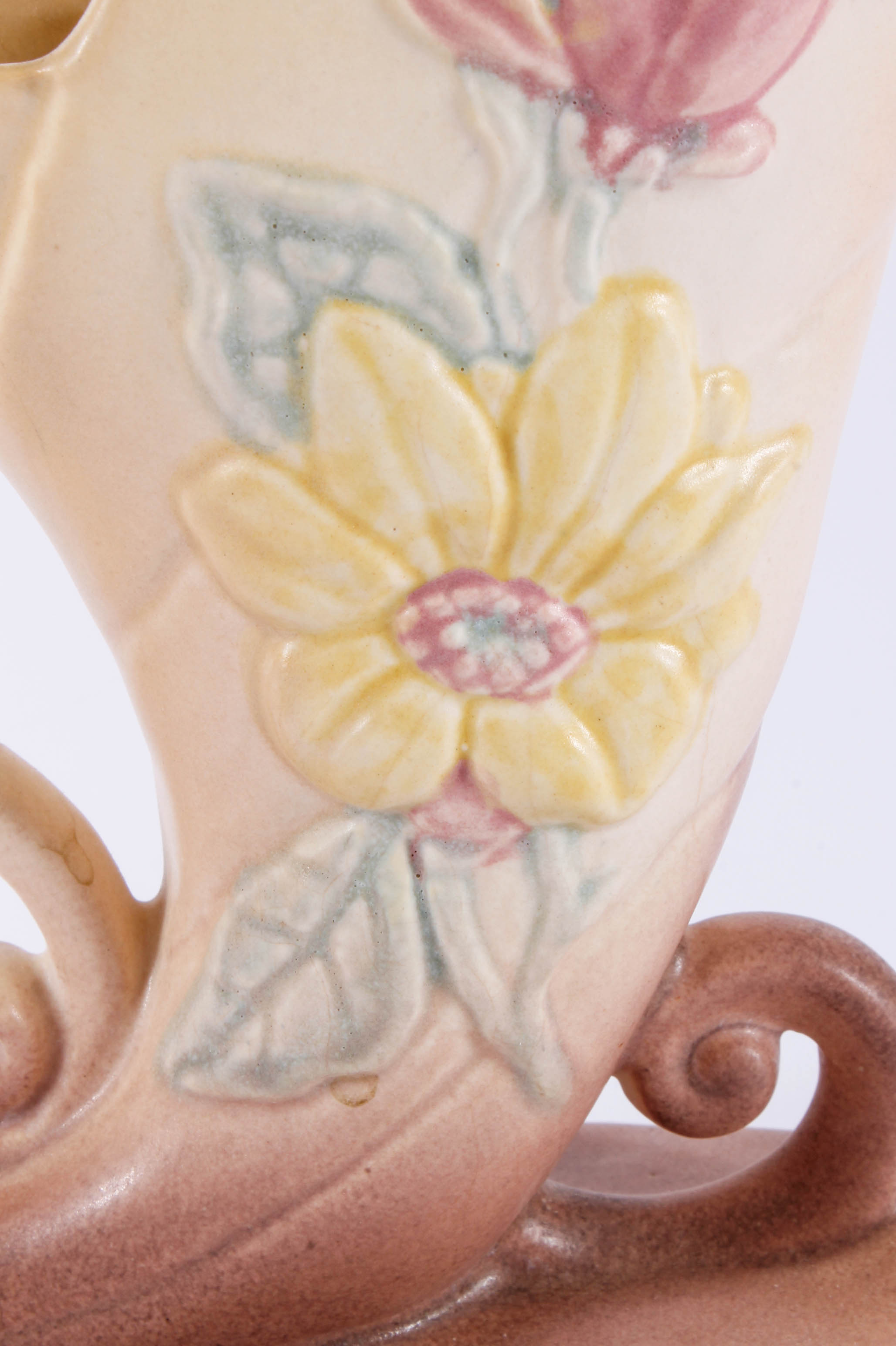 Hull Magnolia Cornucopia Vase