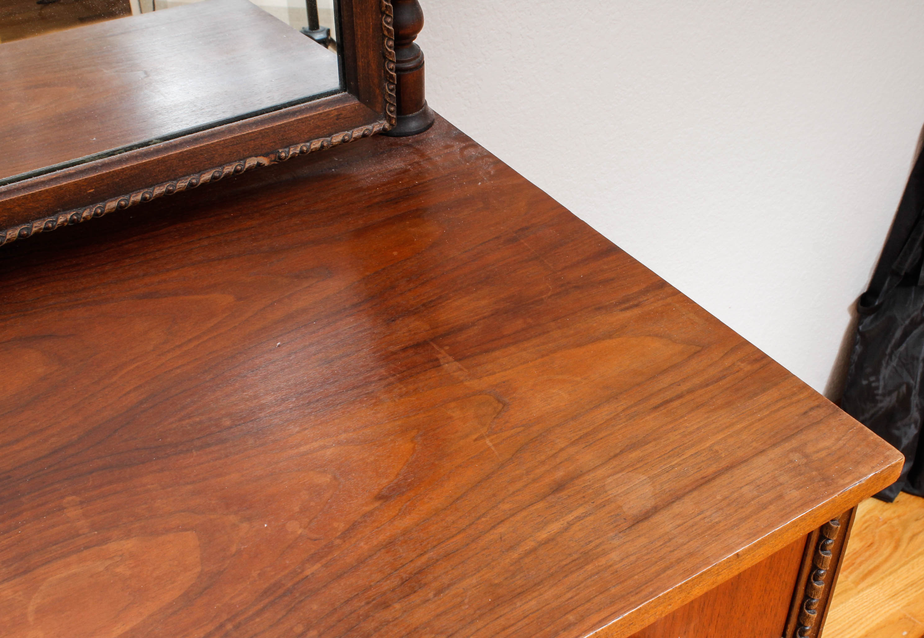 Vintage Mahogany Dresser with Mirror