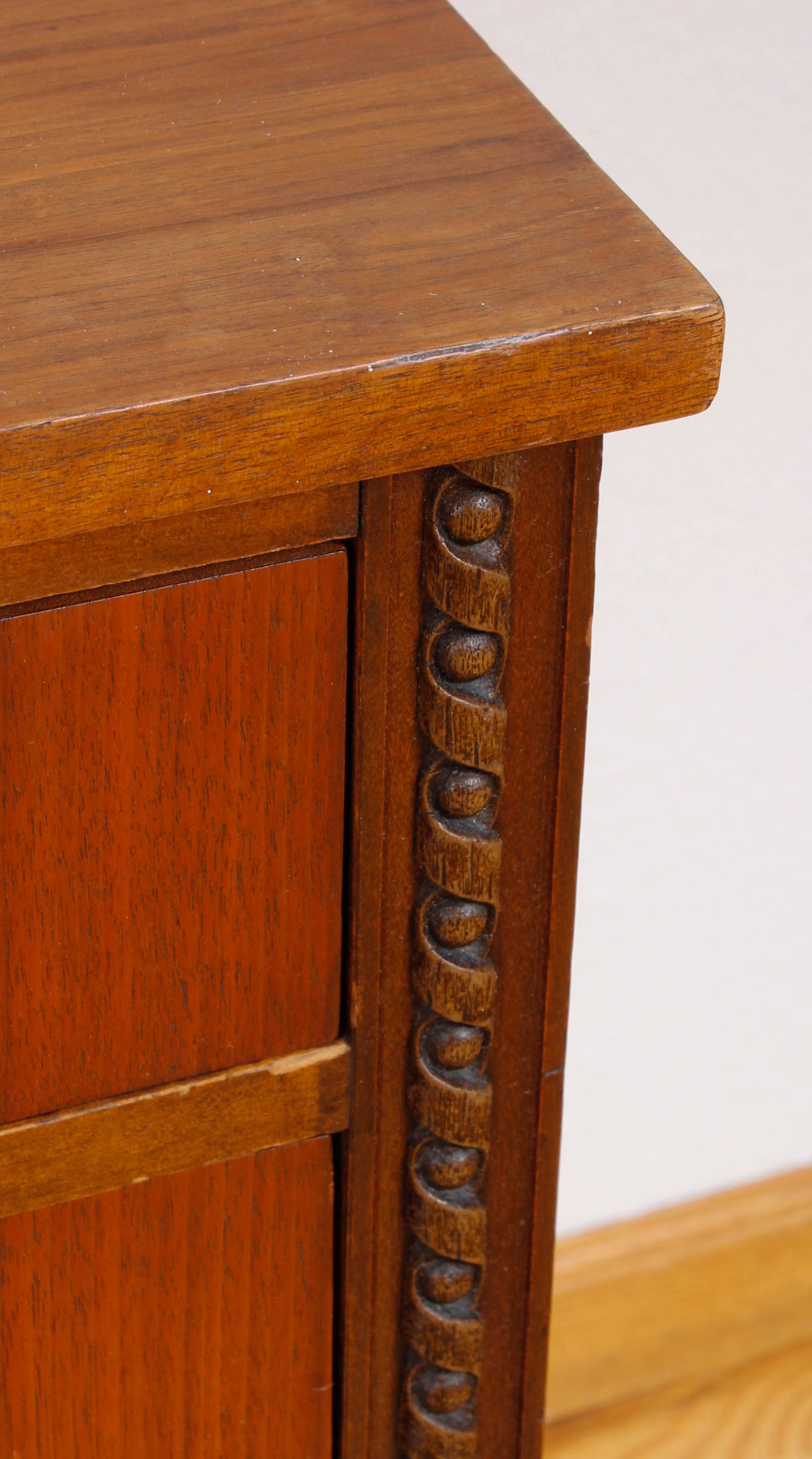 Vintage Mahogany Dresser with Mirror