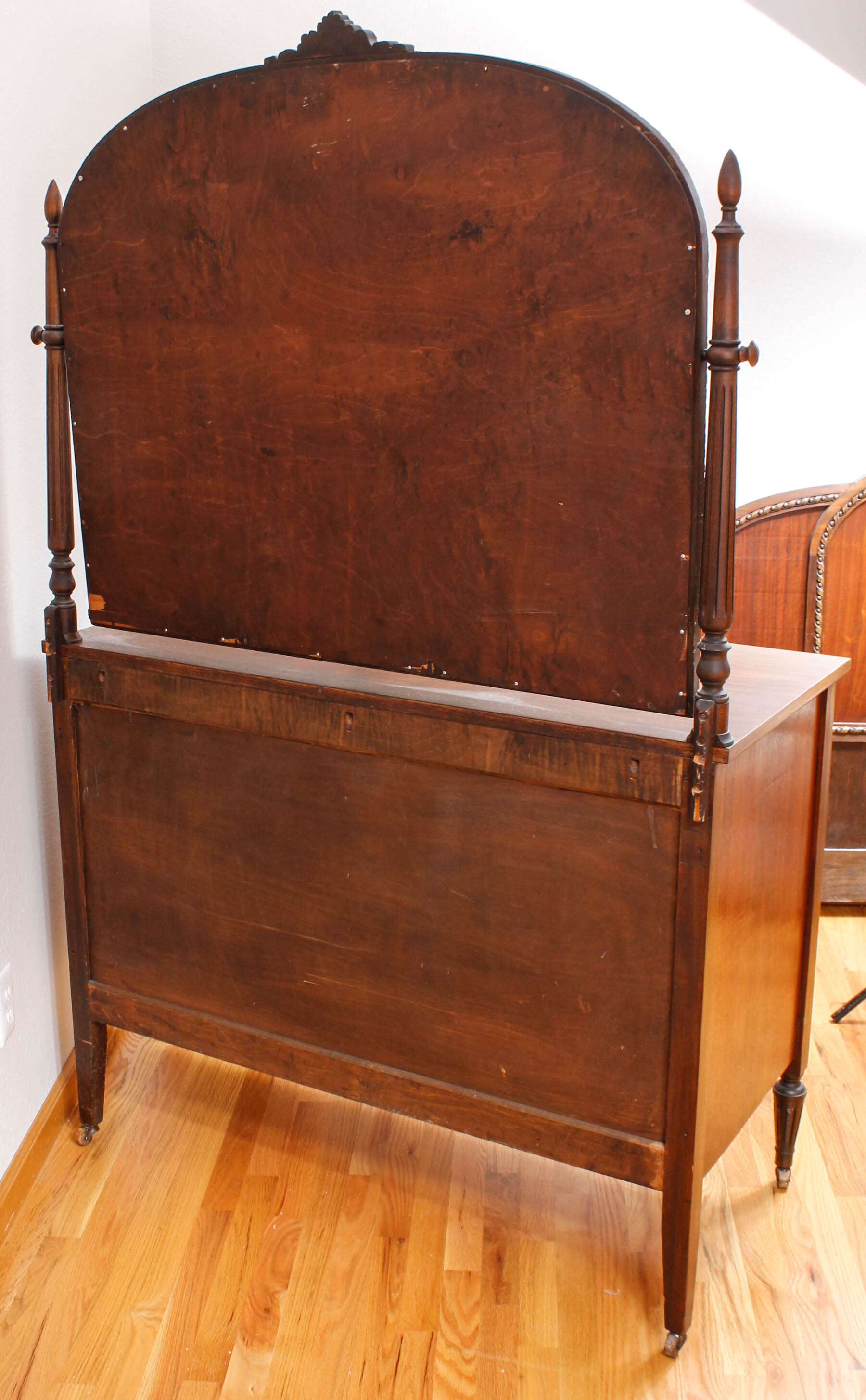 Vintage Mahogany Dresser with Mirror