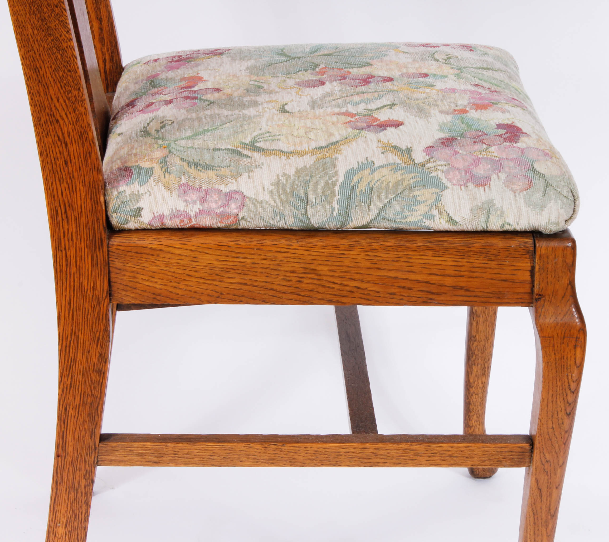 Vintage Oak Pedestal Table with Chairs
