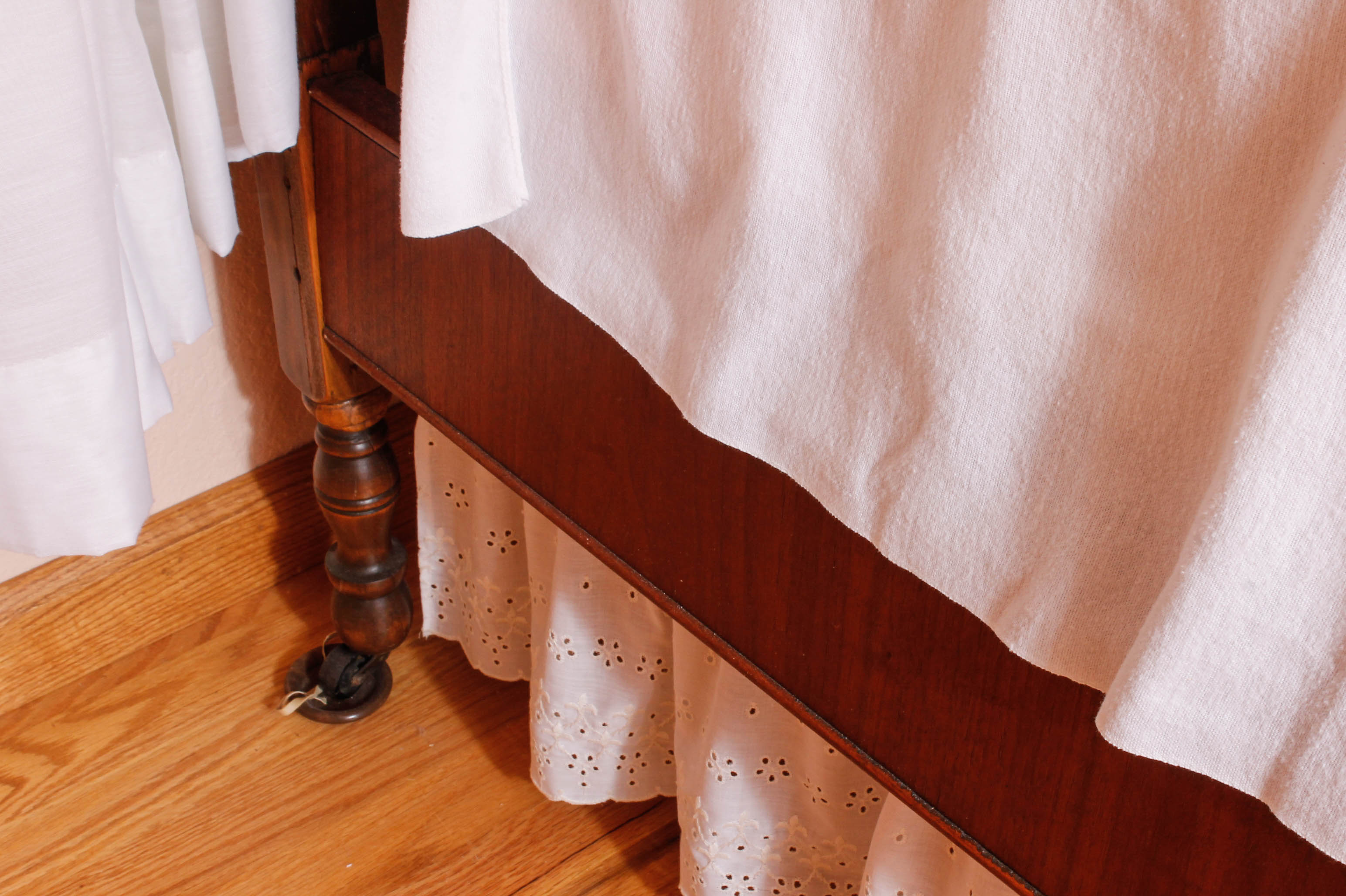 Vintage Full-Size Bed