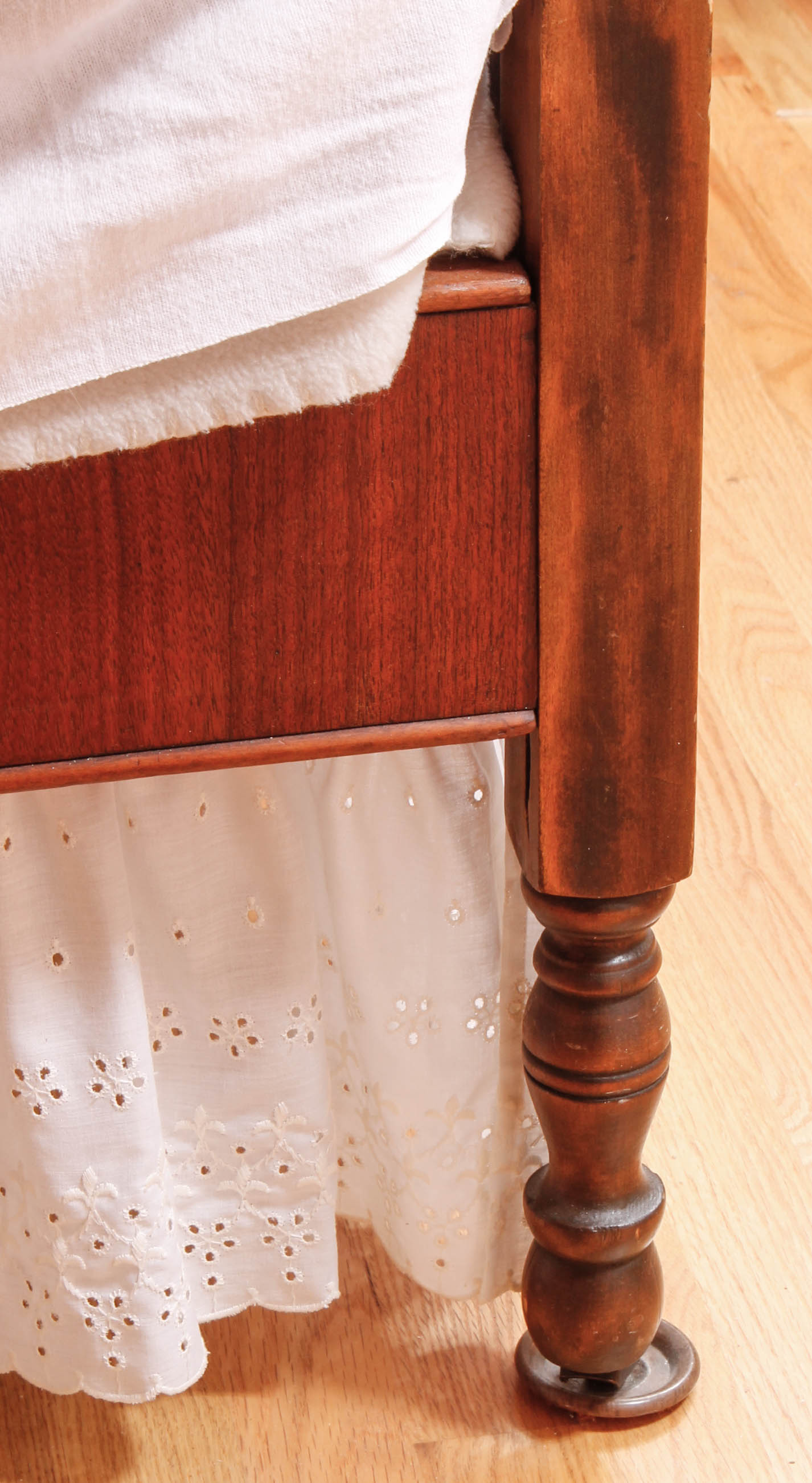 Vintage Full-Size Bed