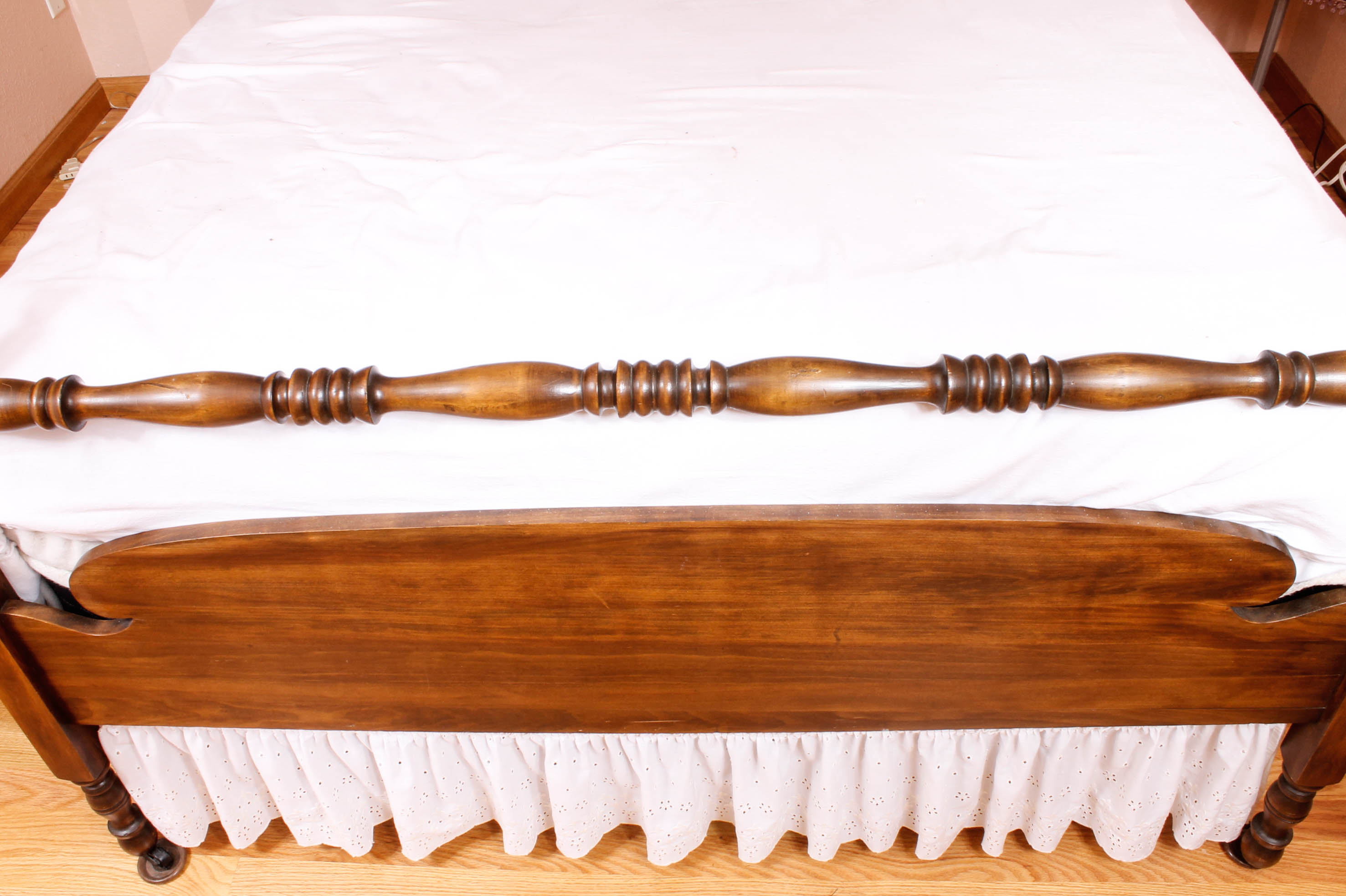 Vintage Full-Size Bed