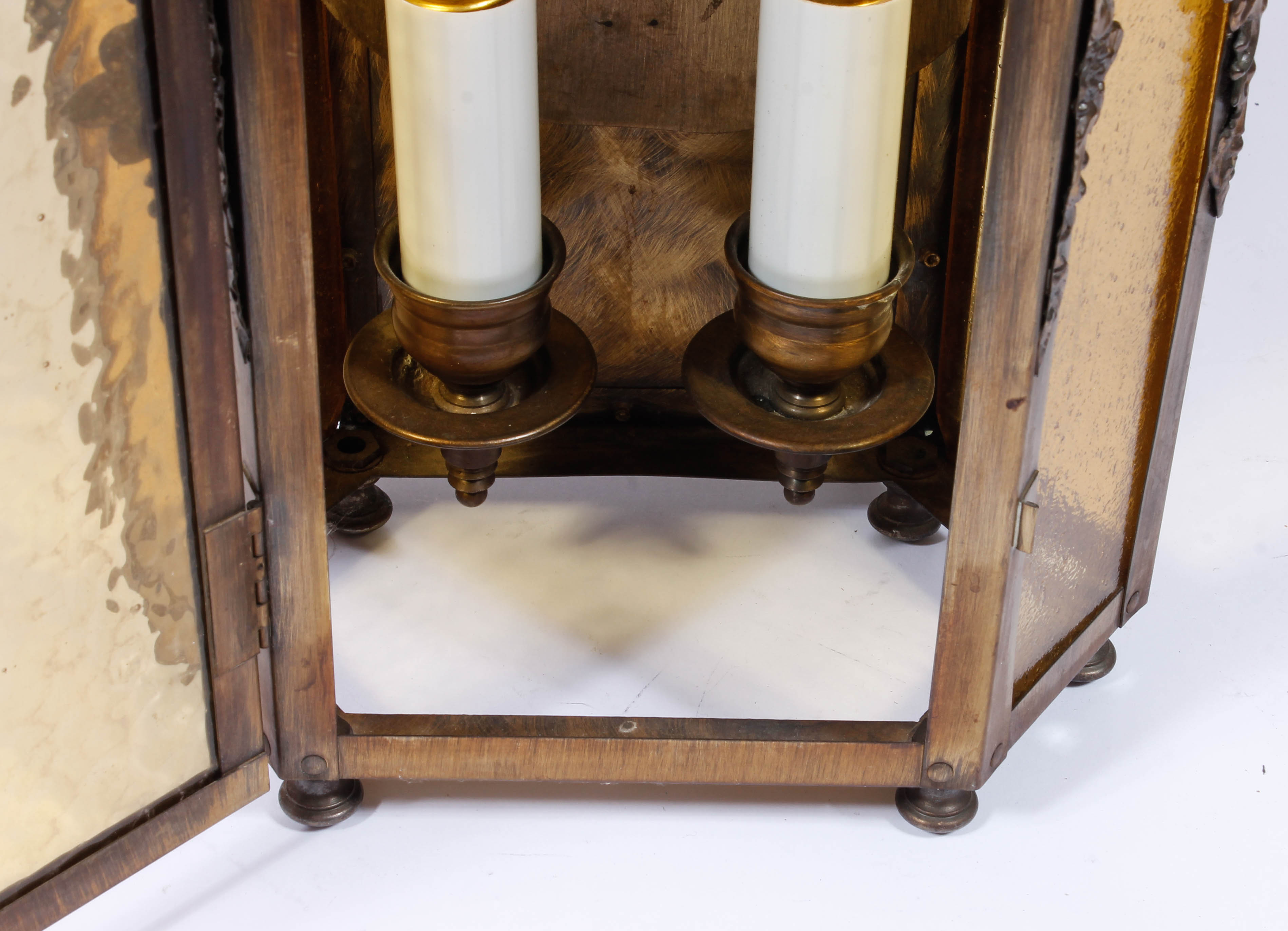 Vintage Brass Tone Lantern Wall Light