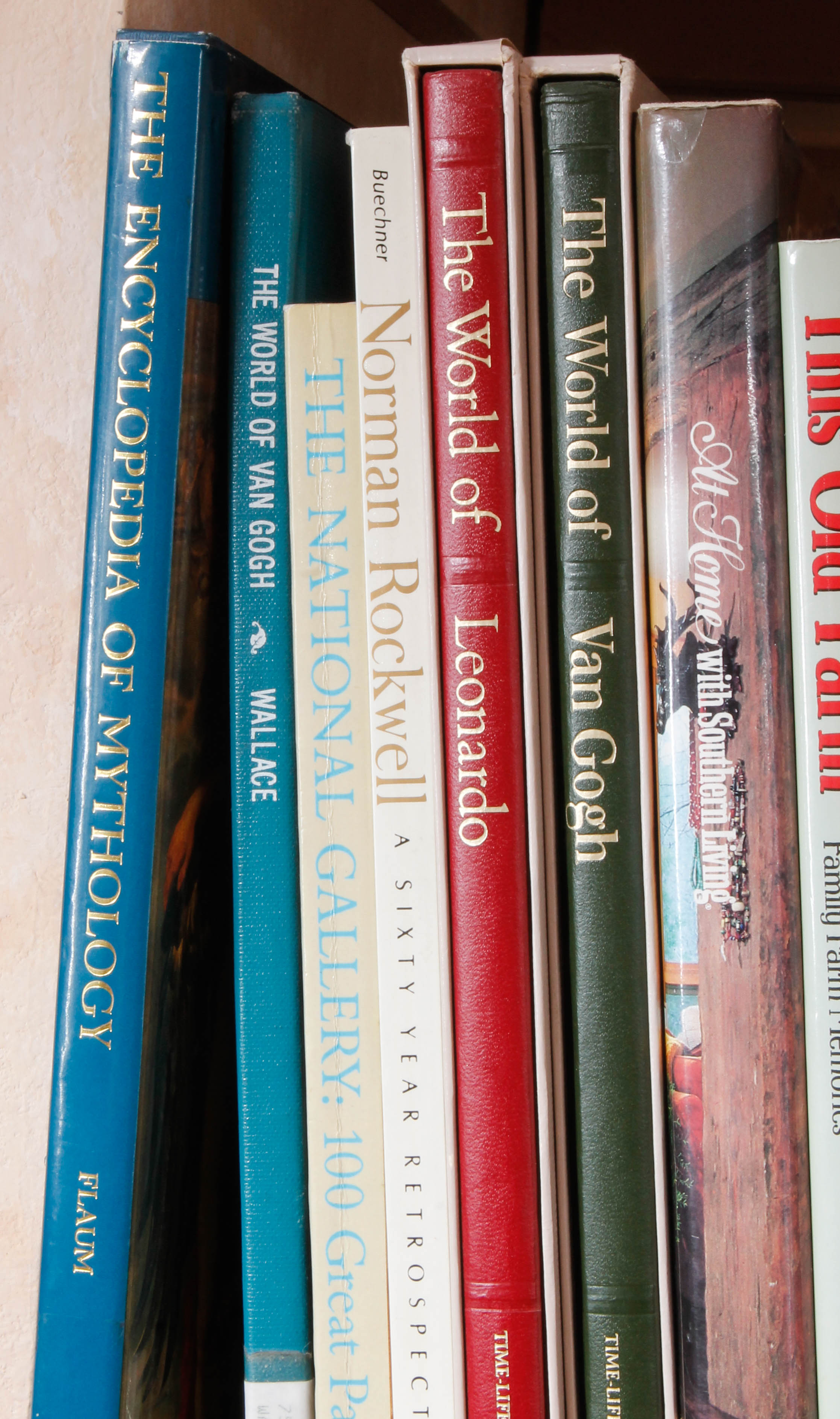 Large Collection of Art and Collector's Books