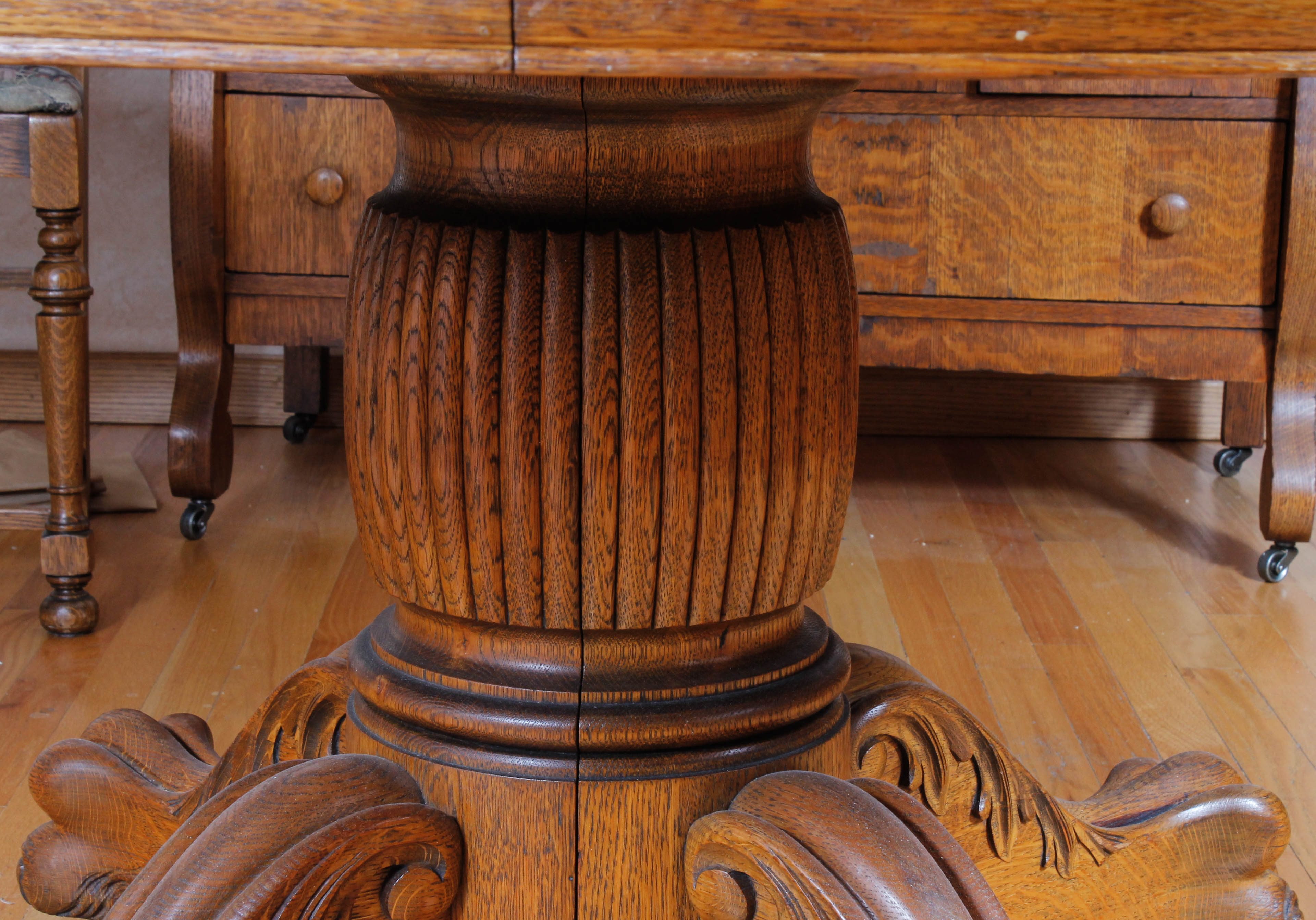 Vintage Oak Pedestal Table with Chairs
