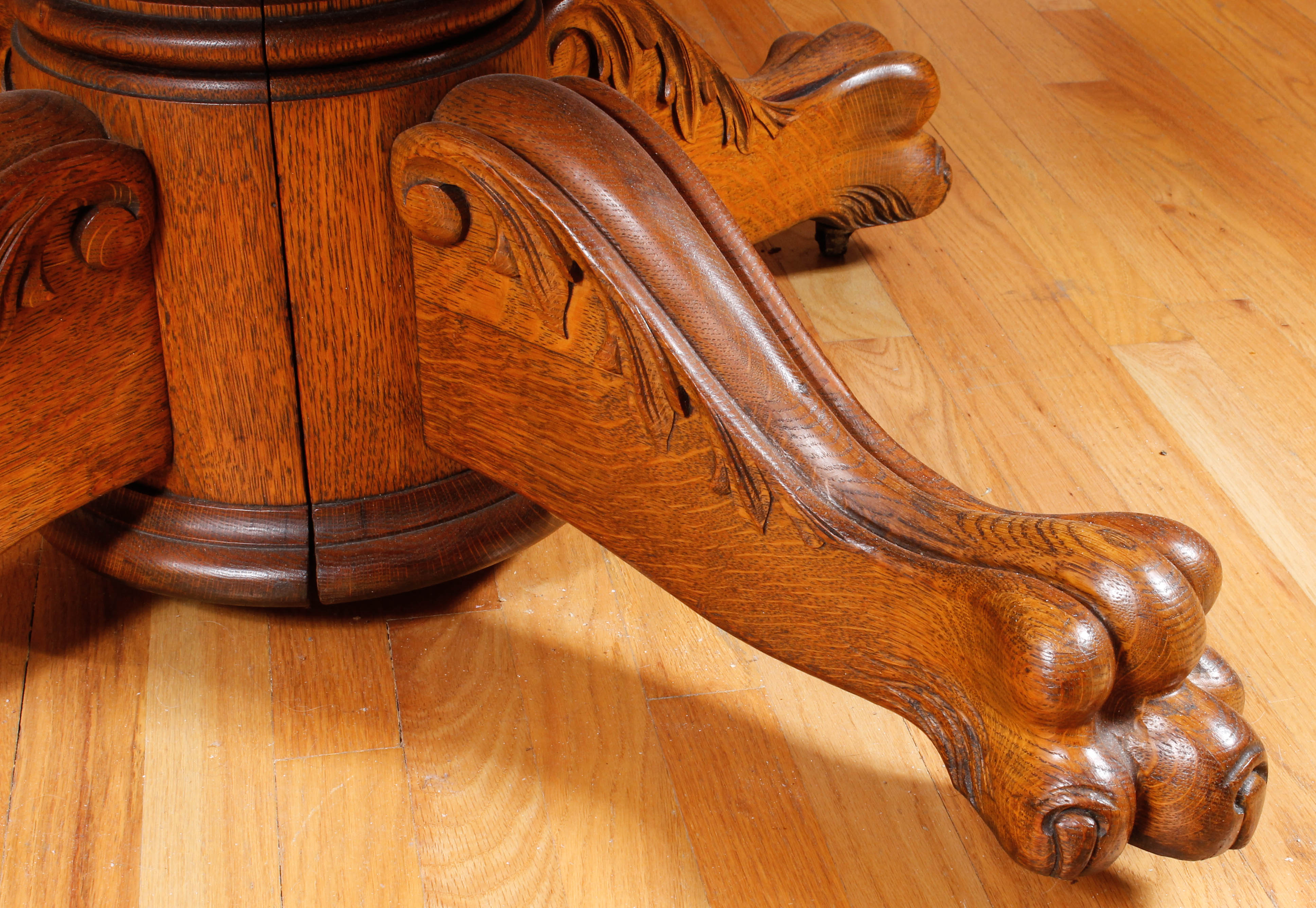 Vintage Oak Pedestal Table with Chairs
