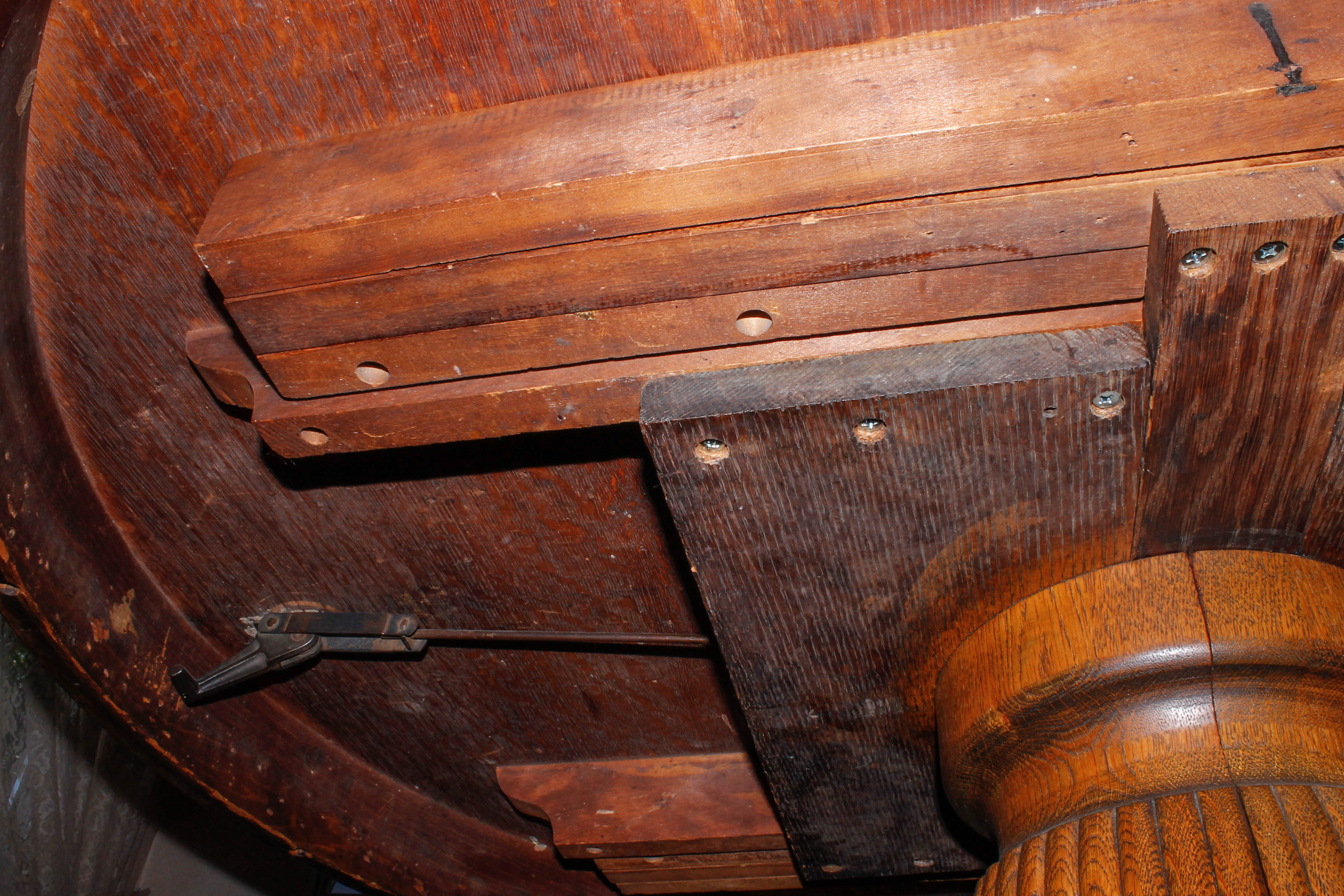 Vintage Oak Pedestal Table with Chairs