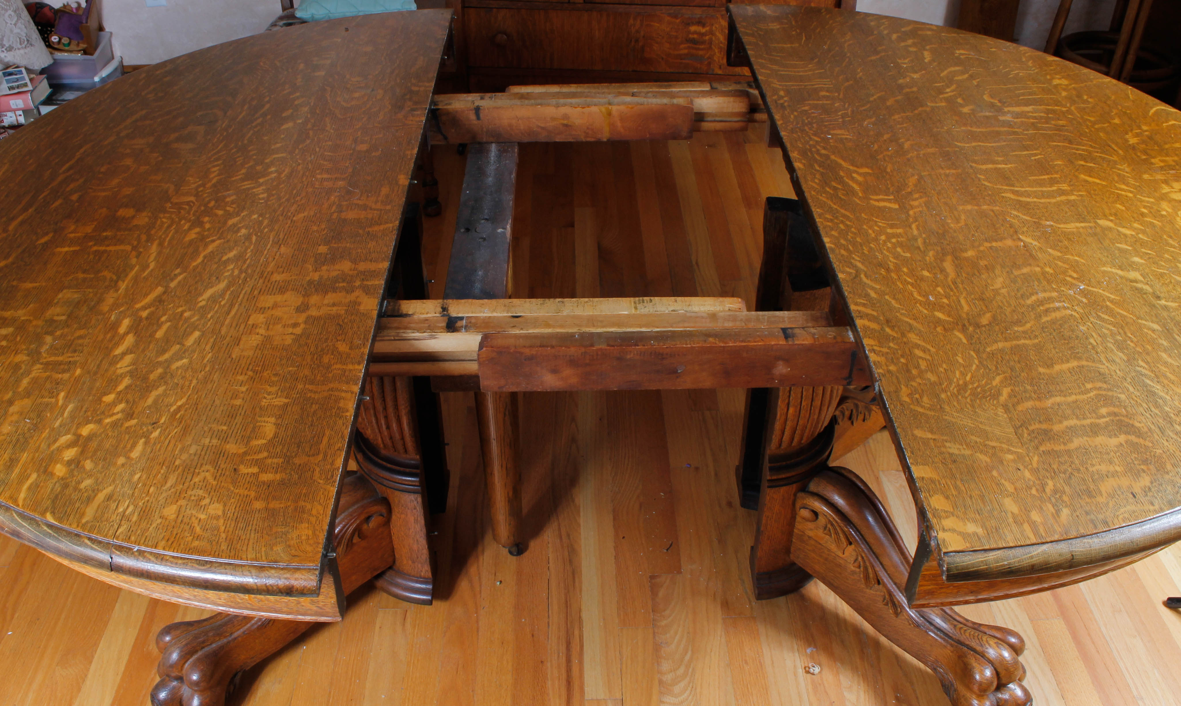 Vintage Oak Pedestal Table with Chairs