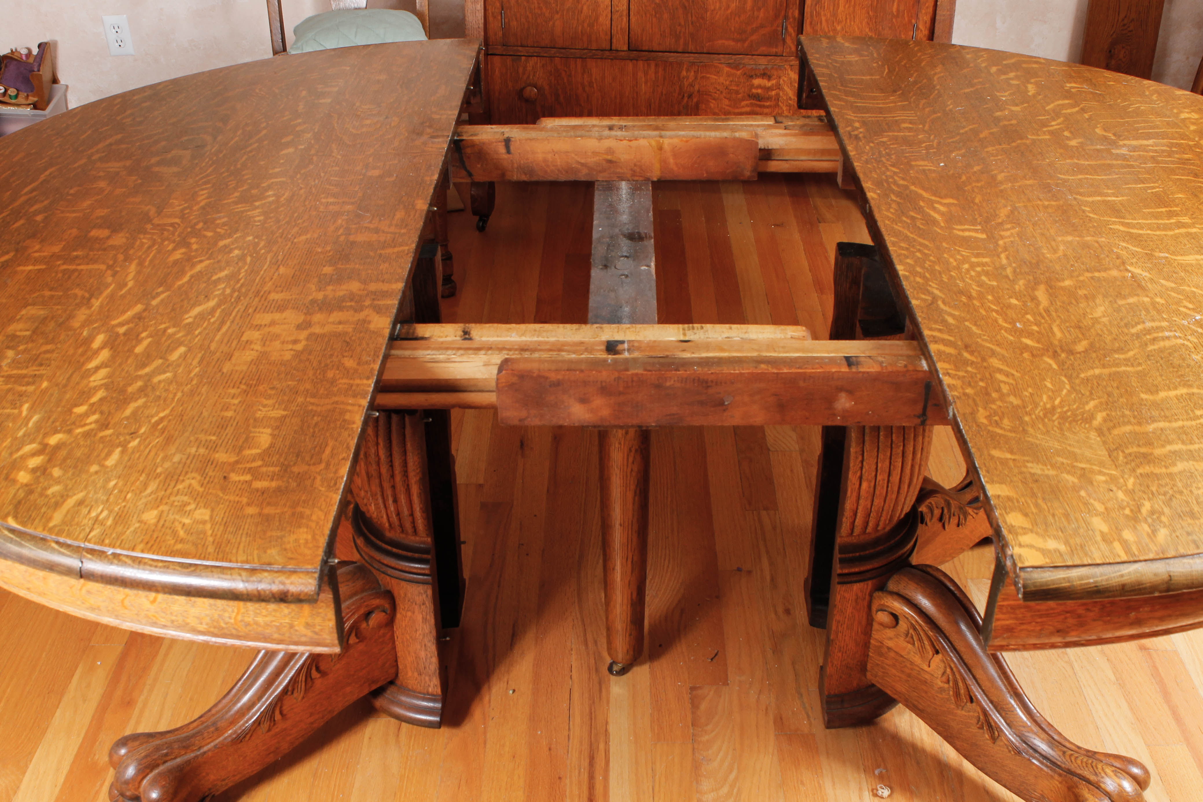 Vintage Oak Pedestal Table with Chairs