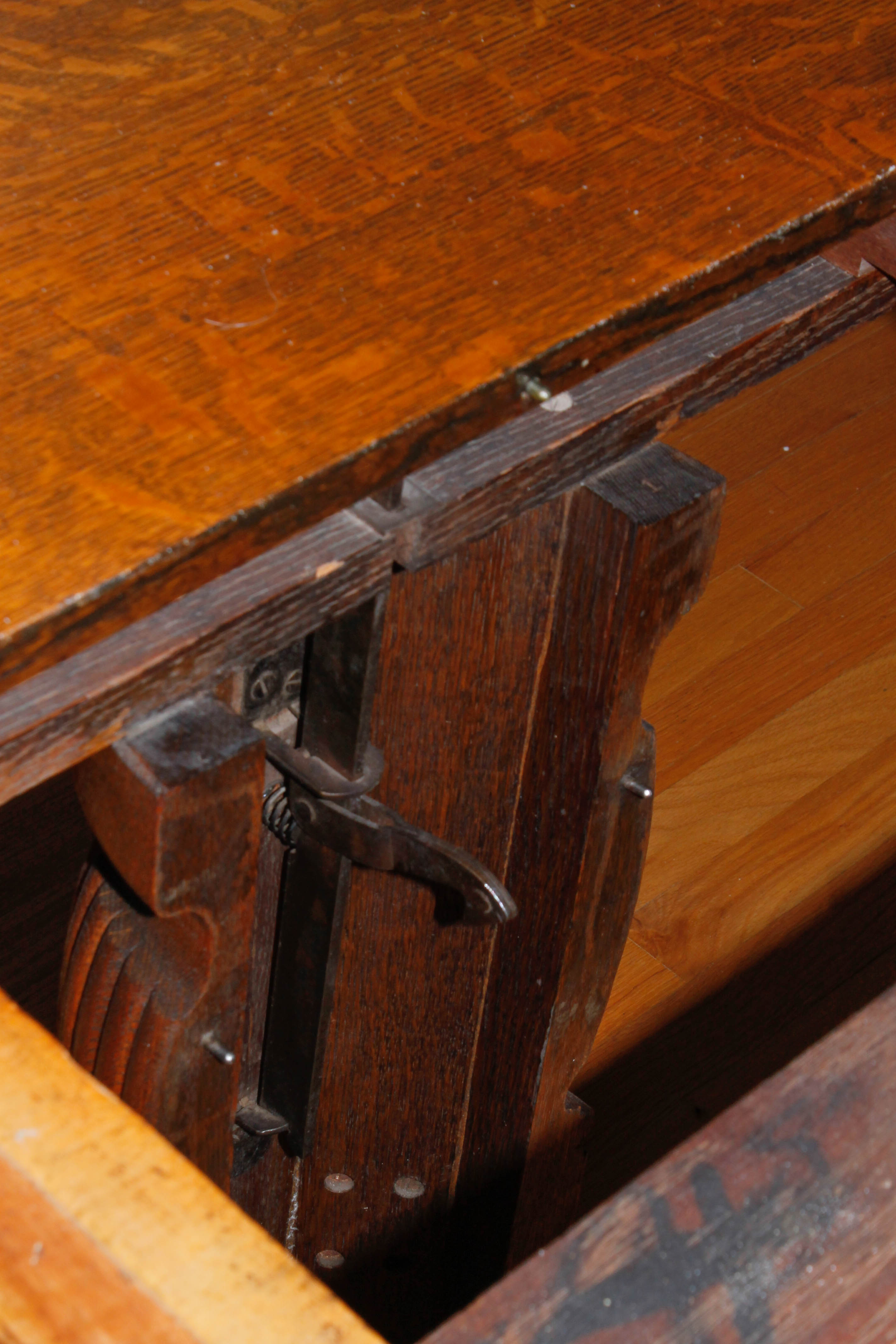 Vintage Oak Pedestal Table with Chairs