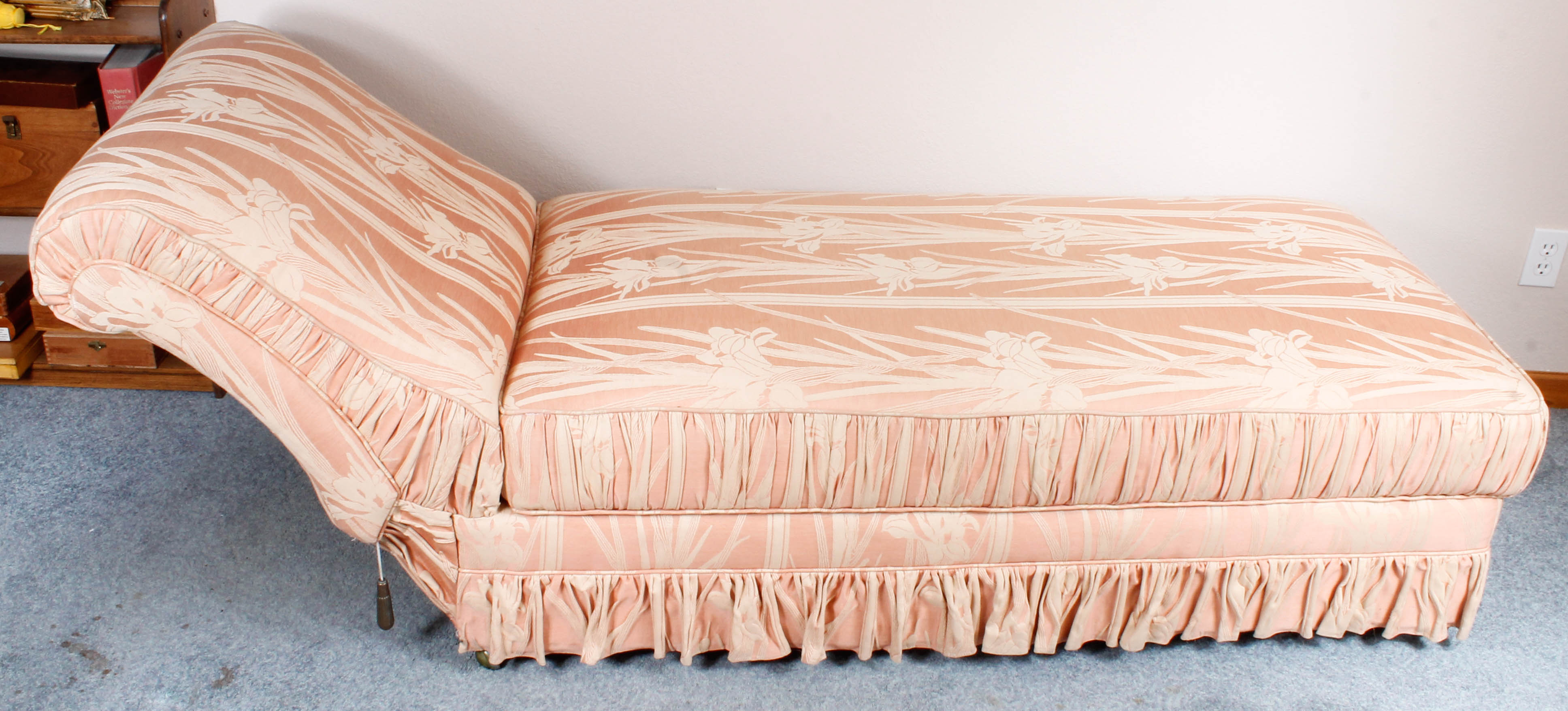 Upholstered Pink Chaise Lounge with Storage Compartment