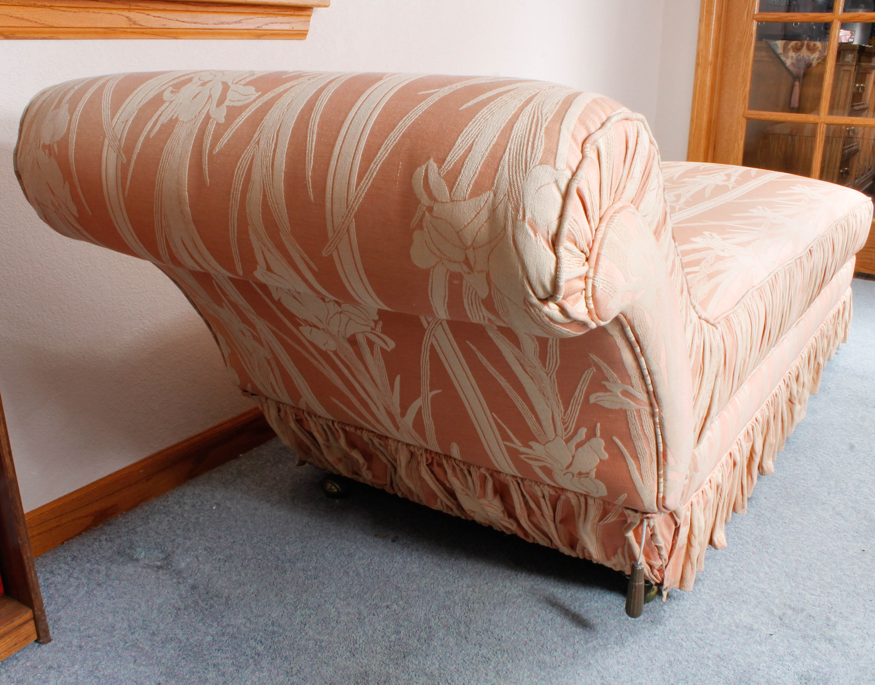 Upholstered Pink Chaise Lounge with Storage Compartment