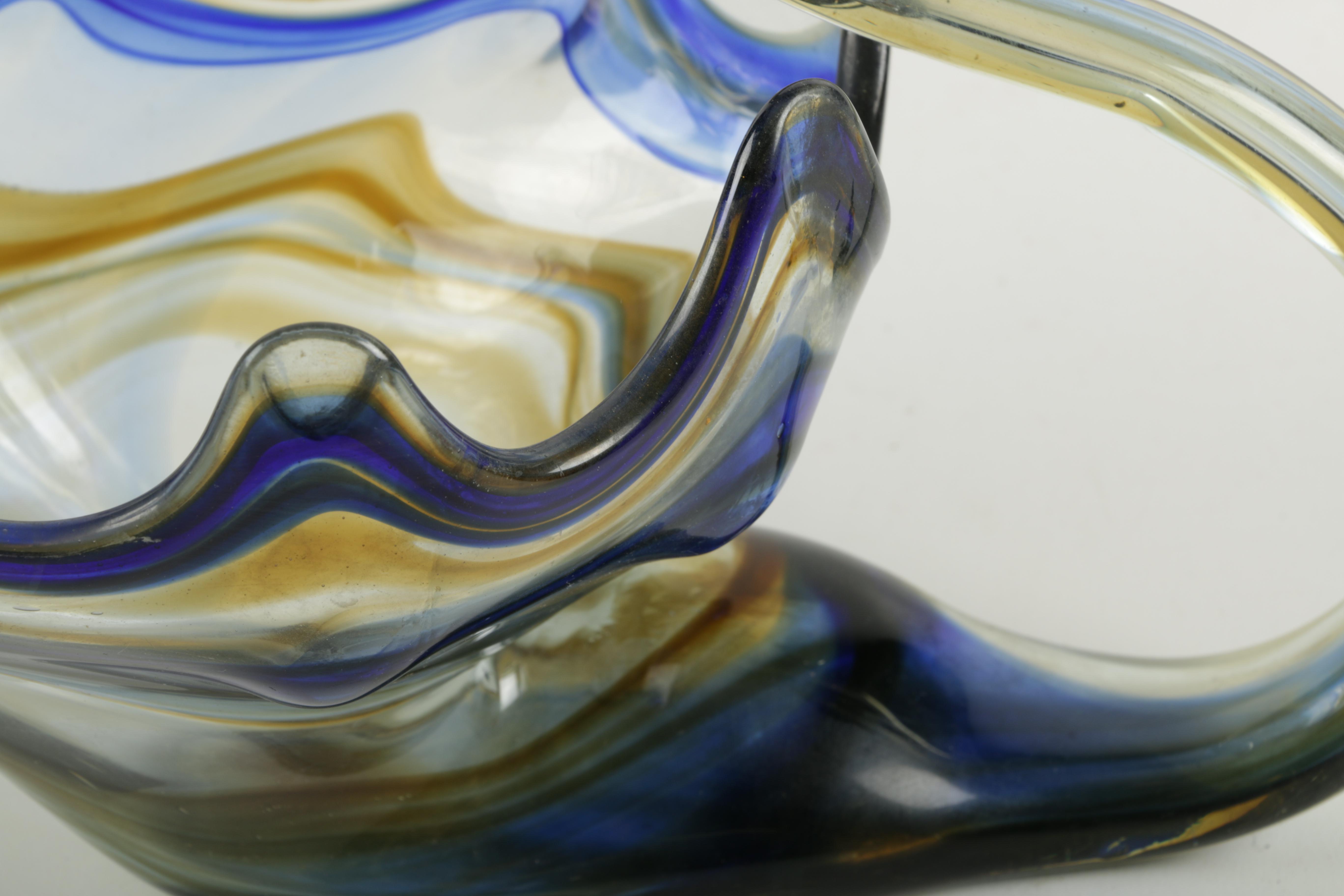 Vintage Art Glass Swan