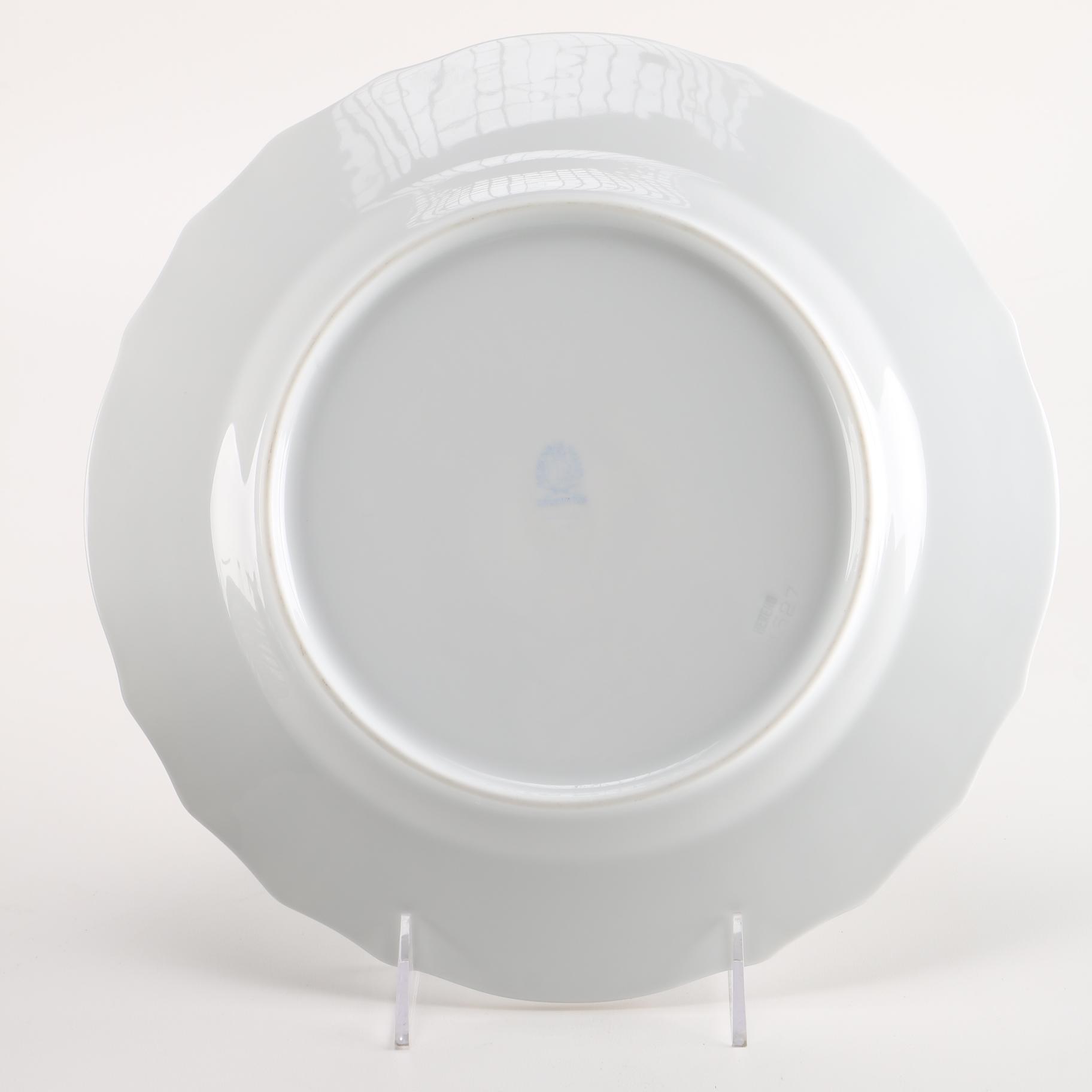 Set of Herend Hungary "Rachael" Porcelain Dinner Plates