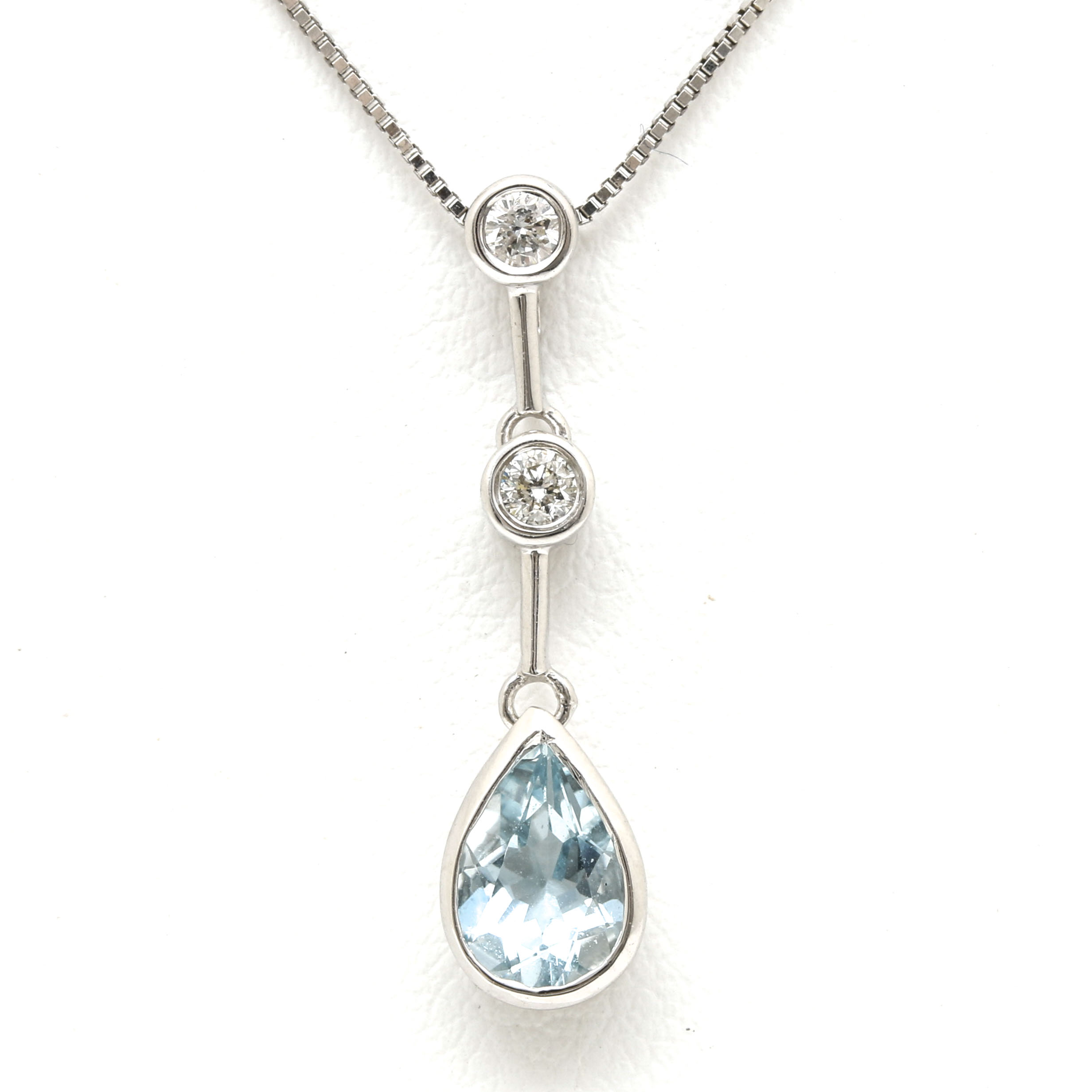 14K White Gold Aquamarine and Diamond Pendant/Necklace