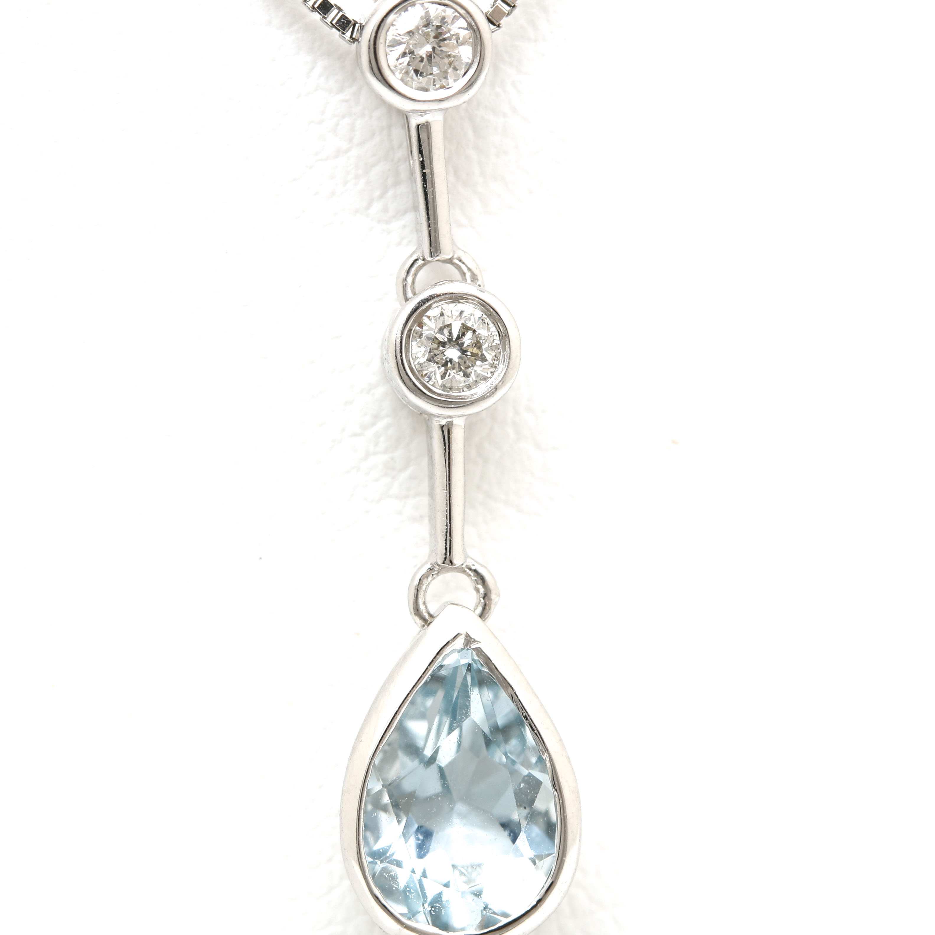 14K White Gold Aquamarine and Diamond Pendant/Necklace