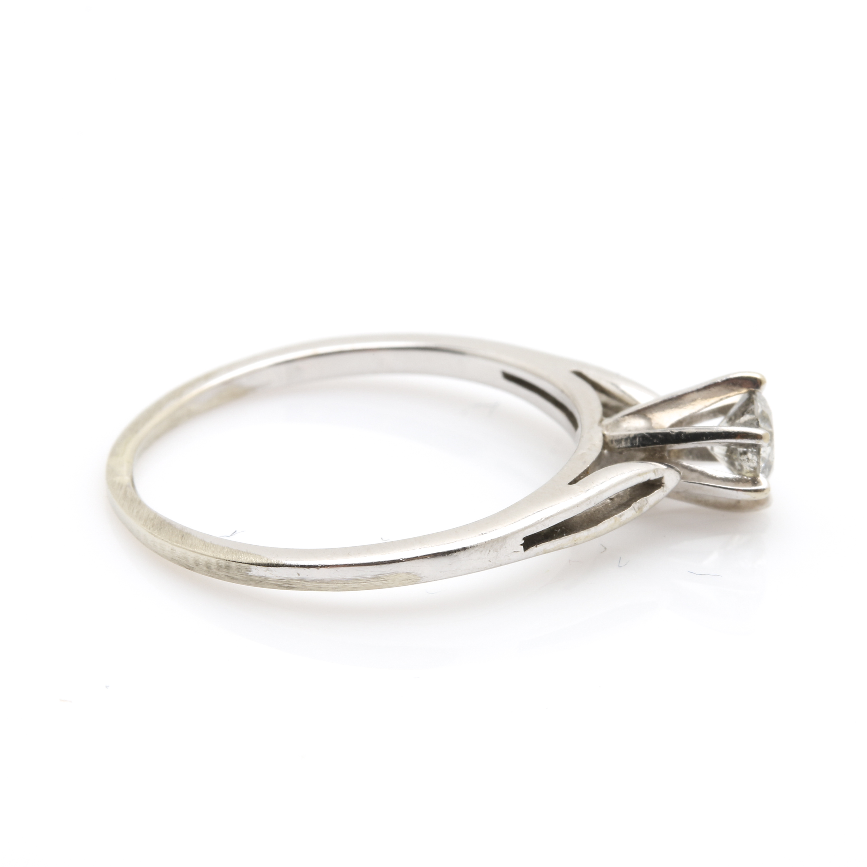 14K White Gold Diamond Ring