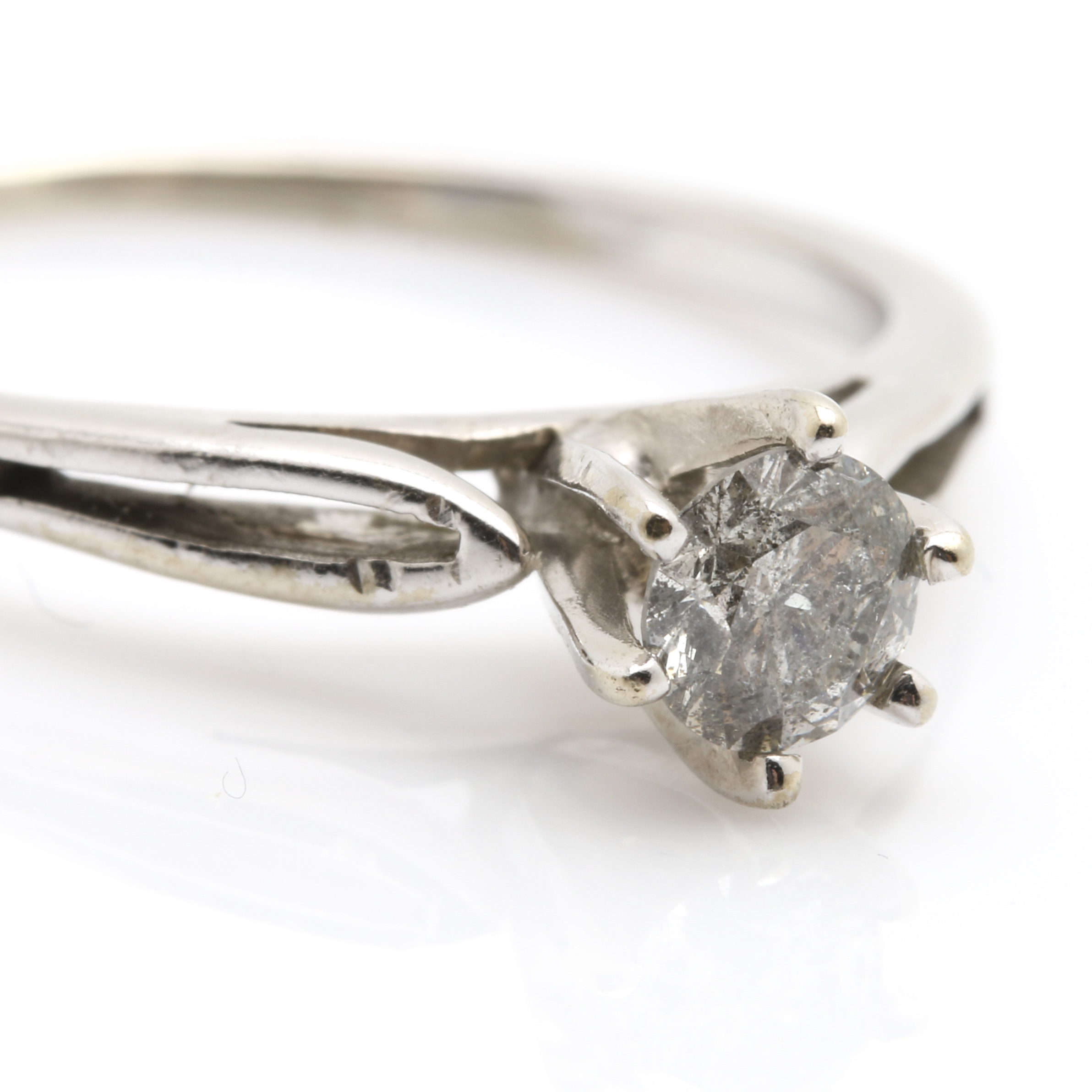 14K White Gold Diamond Ring