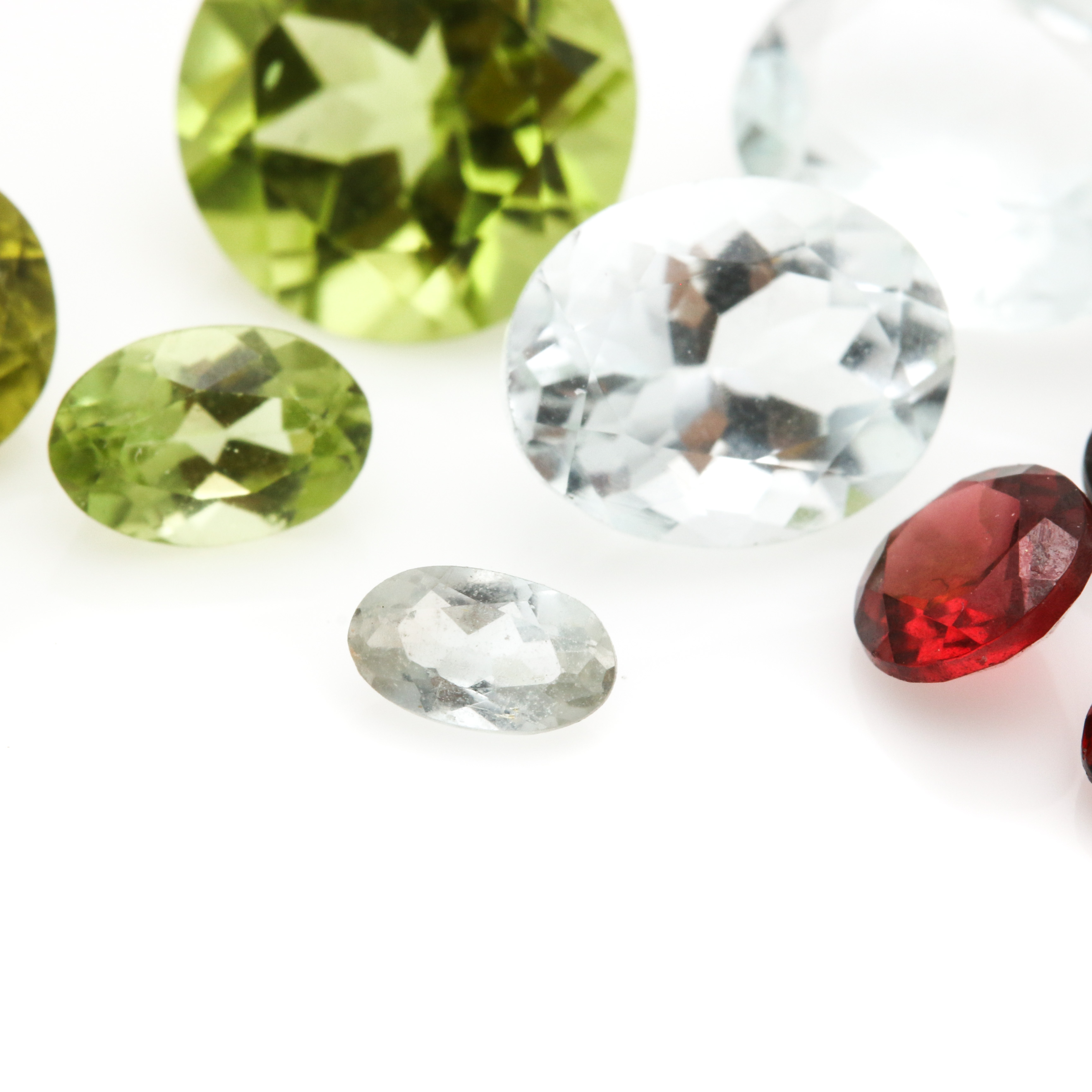 Assortment of Loose Gemstones