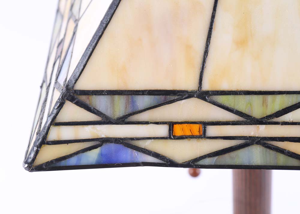Tiffany Style Art Deco Accent Lamp