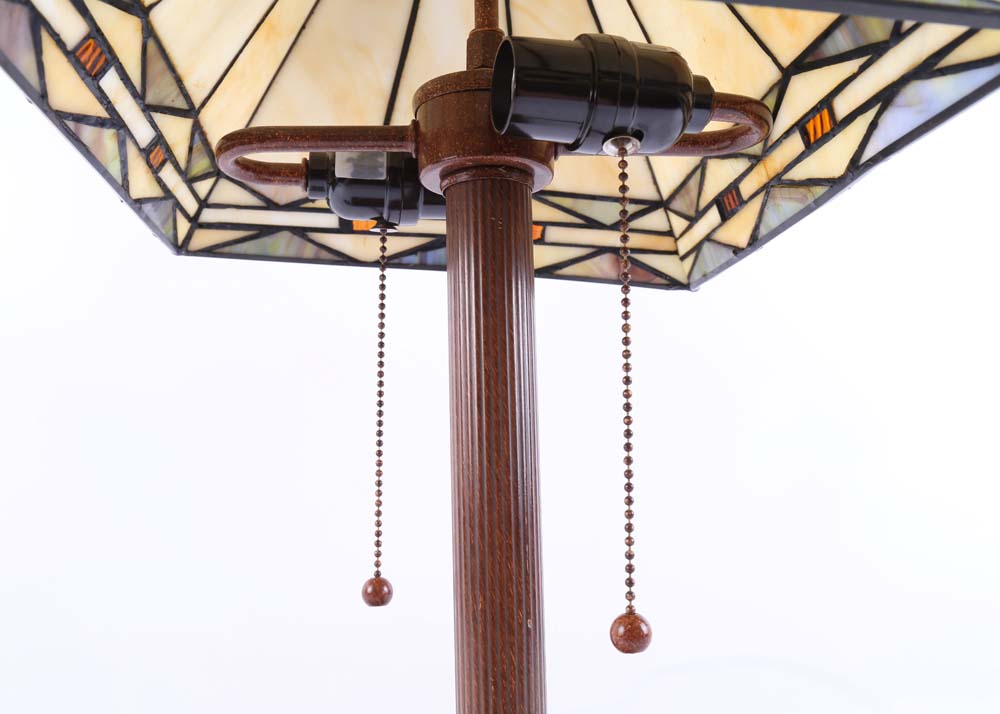 Tiffany Style Art Deco Accent Lamp