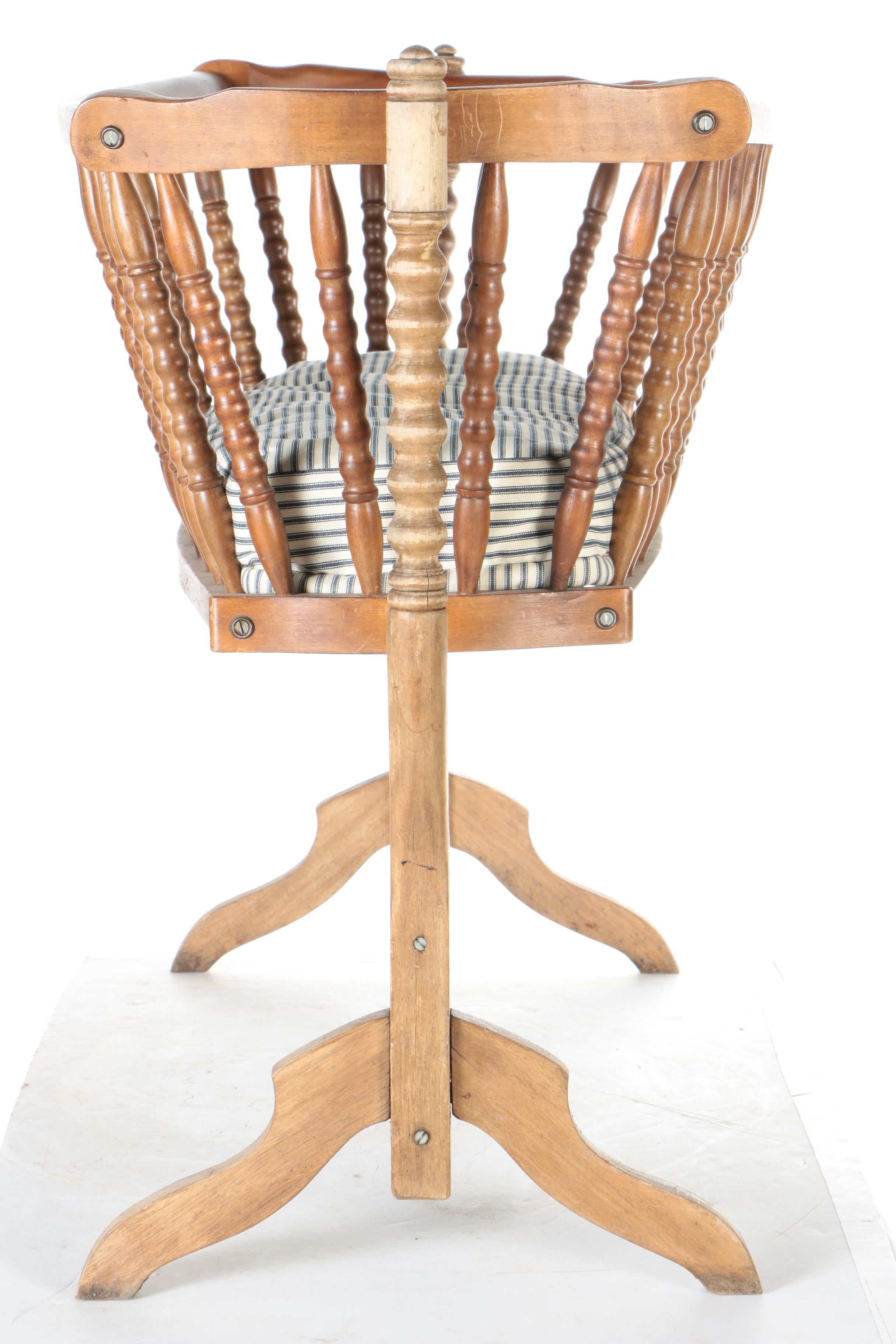 Decorative Wooden Rocking Bassinet