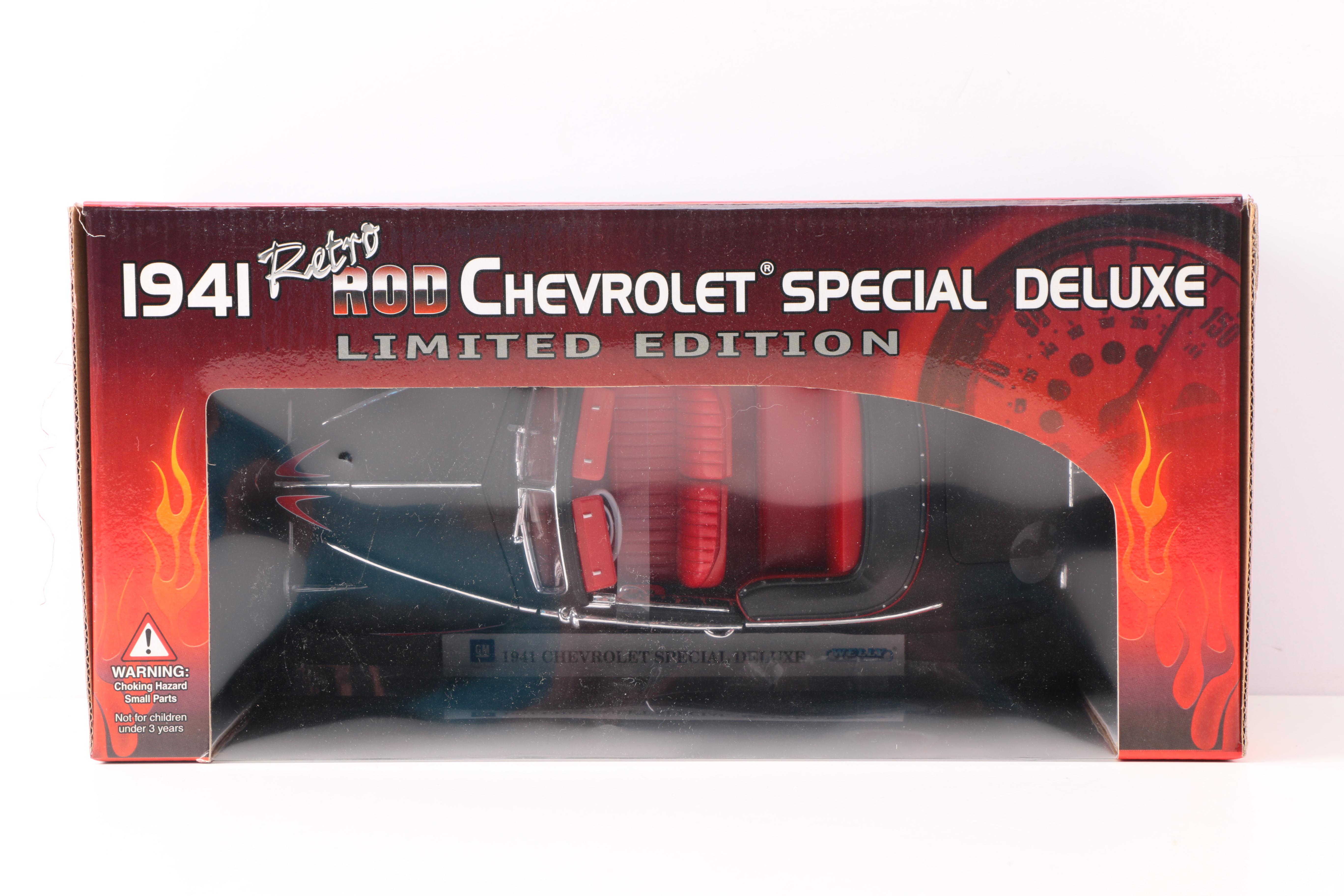 Pair of 1:18 Scale Die Cast Metal Cars