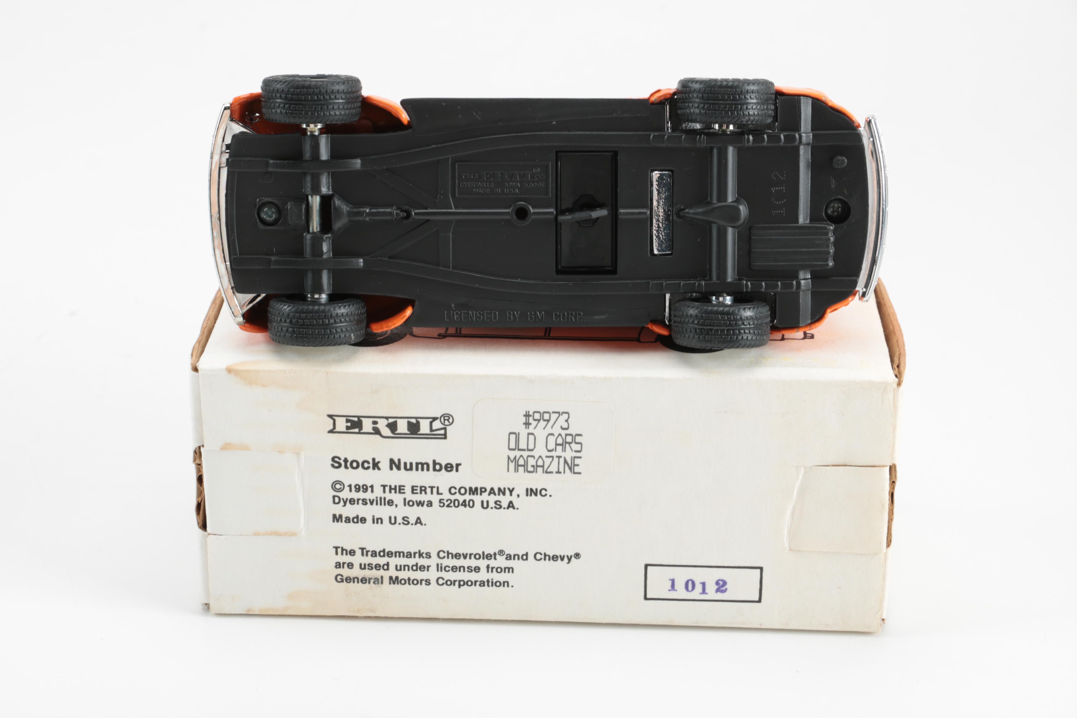 ERTL Model 1950 Panel Truck Banks