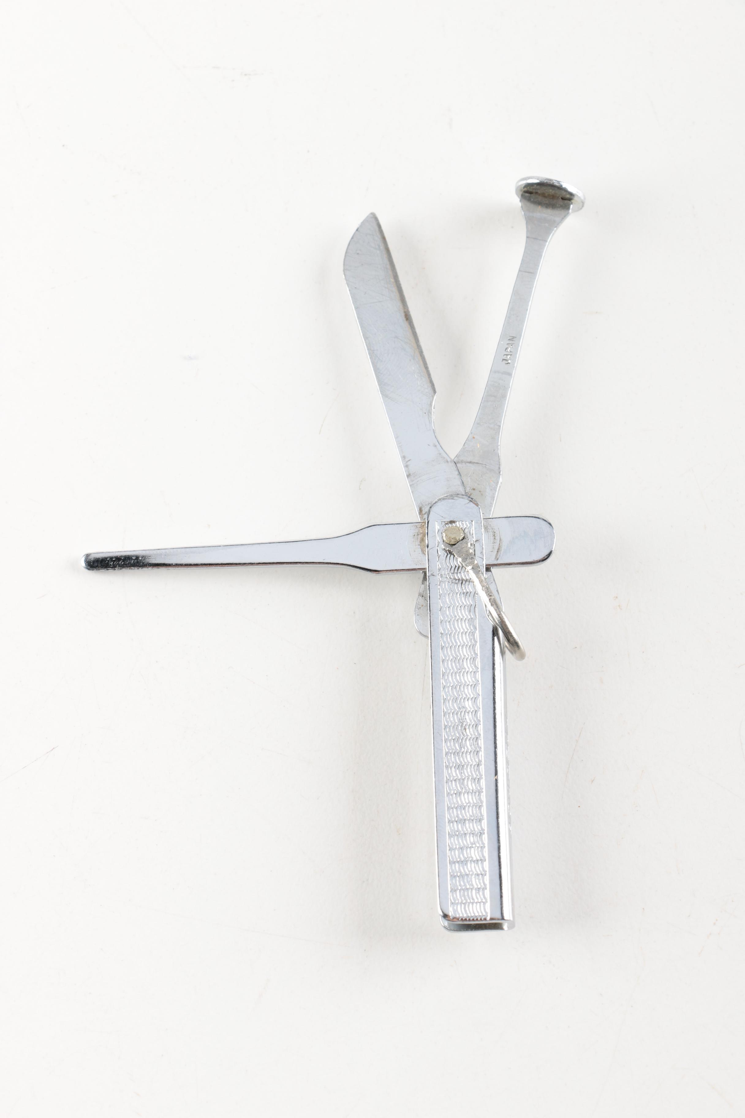 Humidor Pipe Rack with Pipes and Accessories