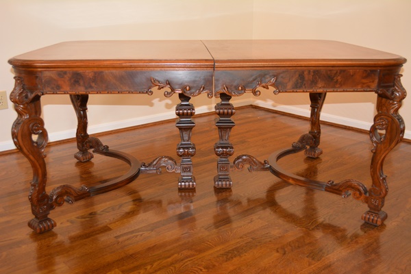Batesville Cabinet Co. Baroque Italian Style Dining Room Table, Circa 1930s